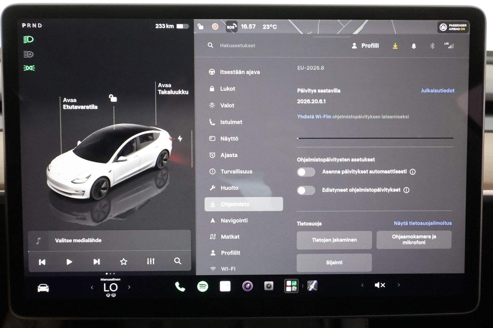 TESLA Model 3 2023