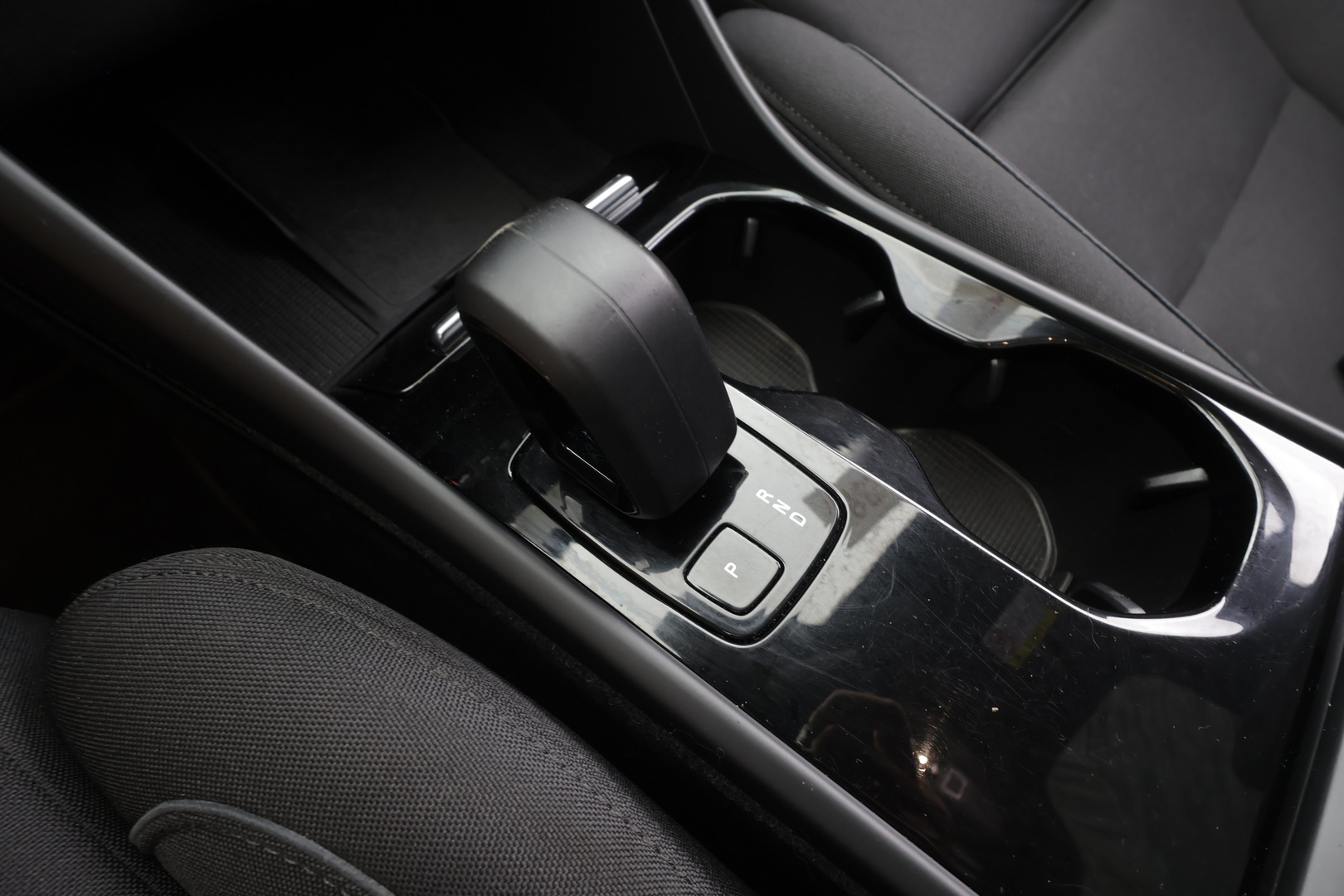 VOLVO C40 2023