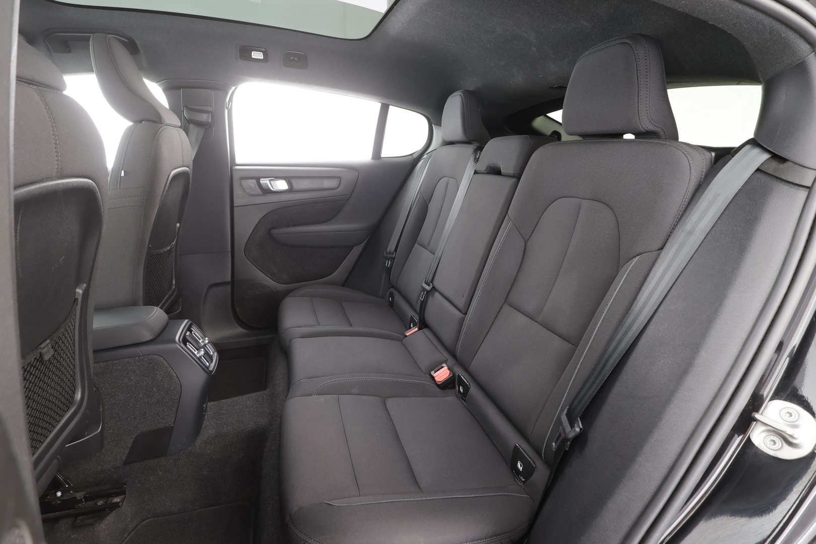 VOLVO C40 2023