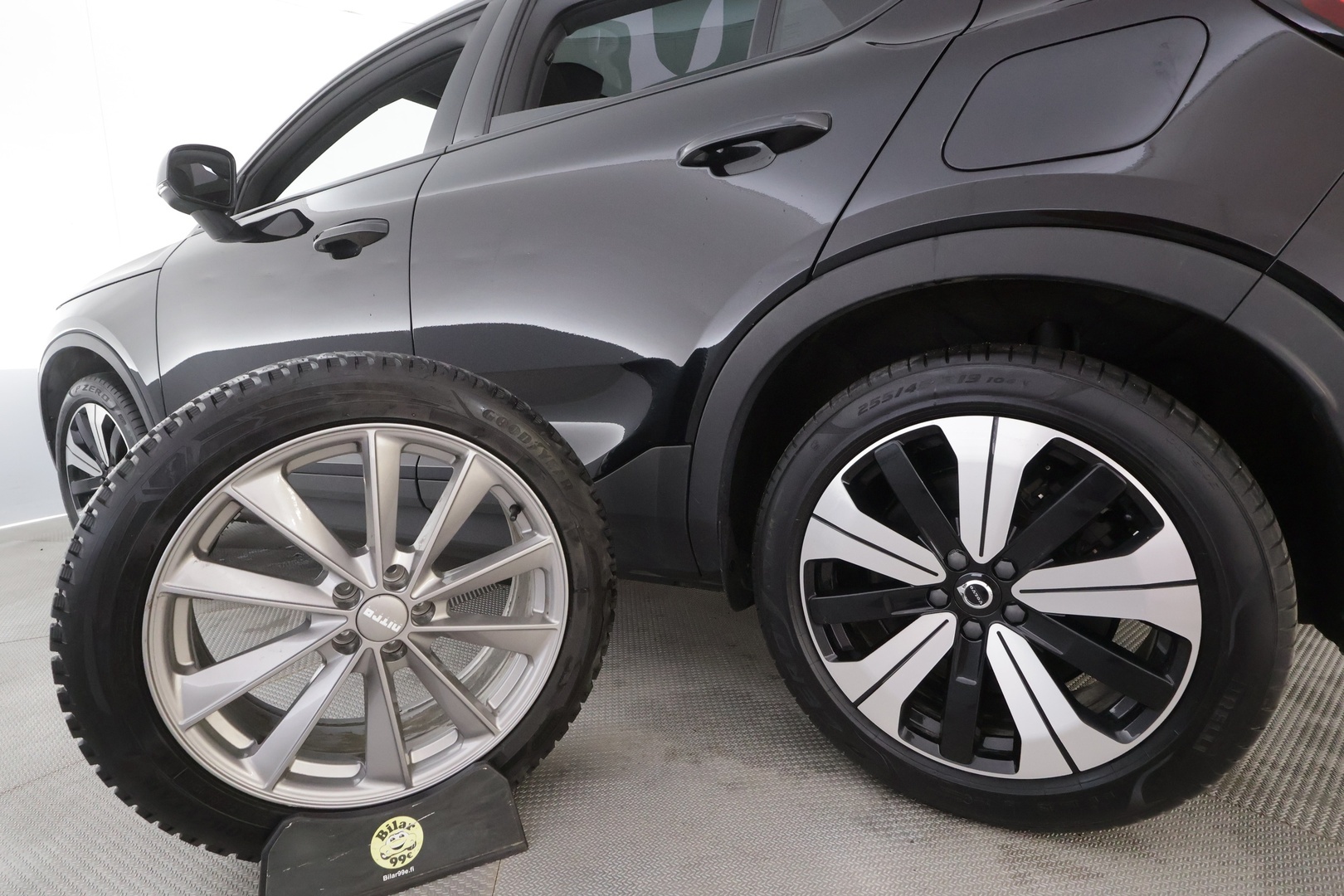 VOLVO C40 2023