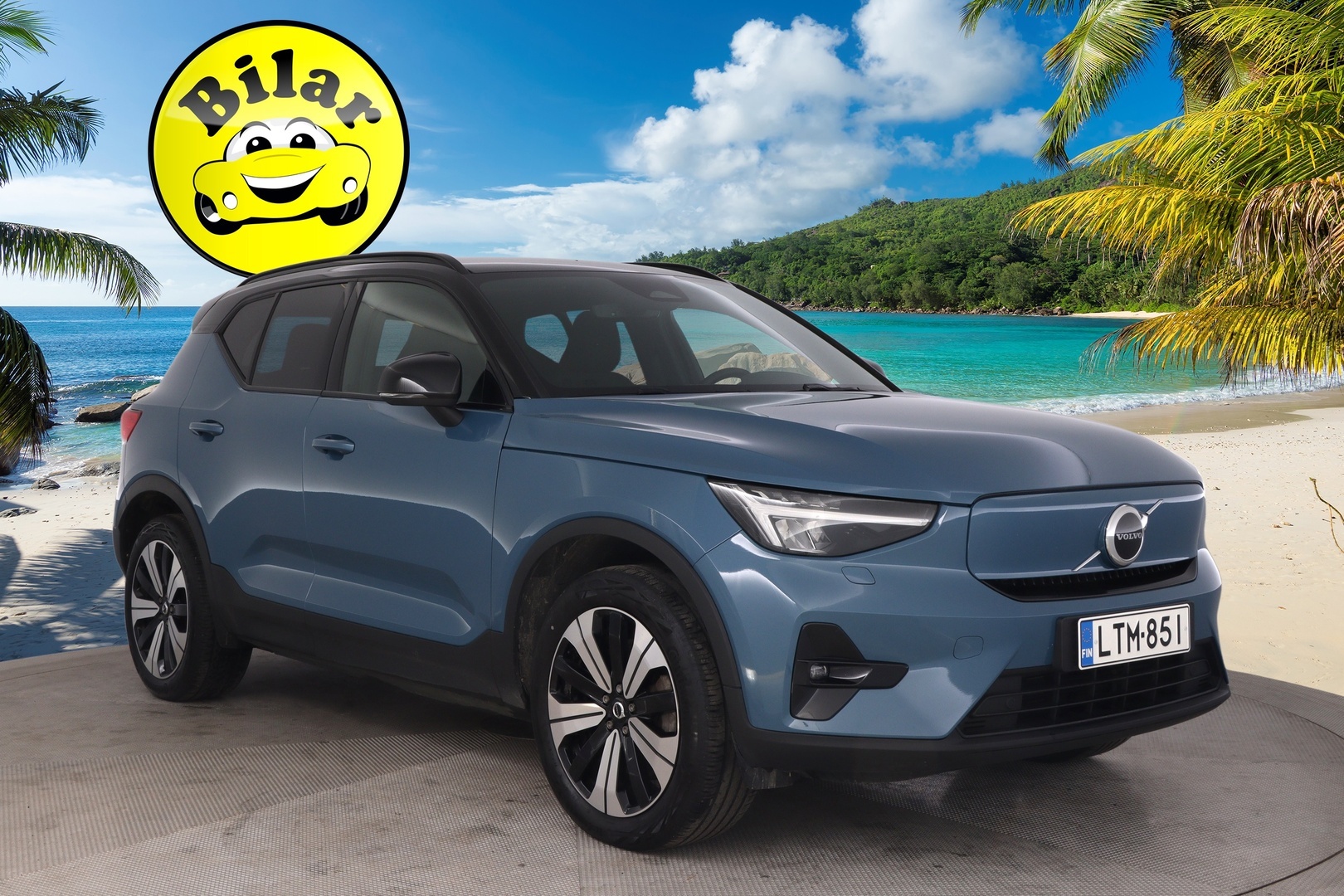 VOLVO XC40 2023