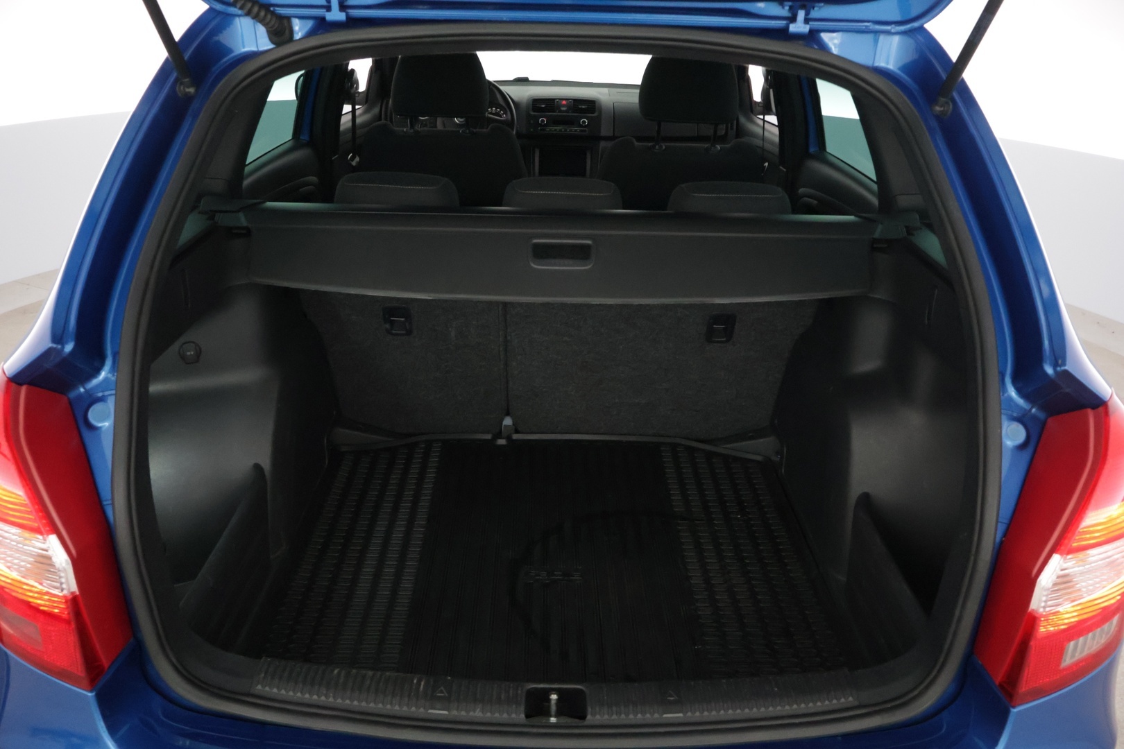 SKODA Fabia 2011