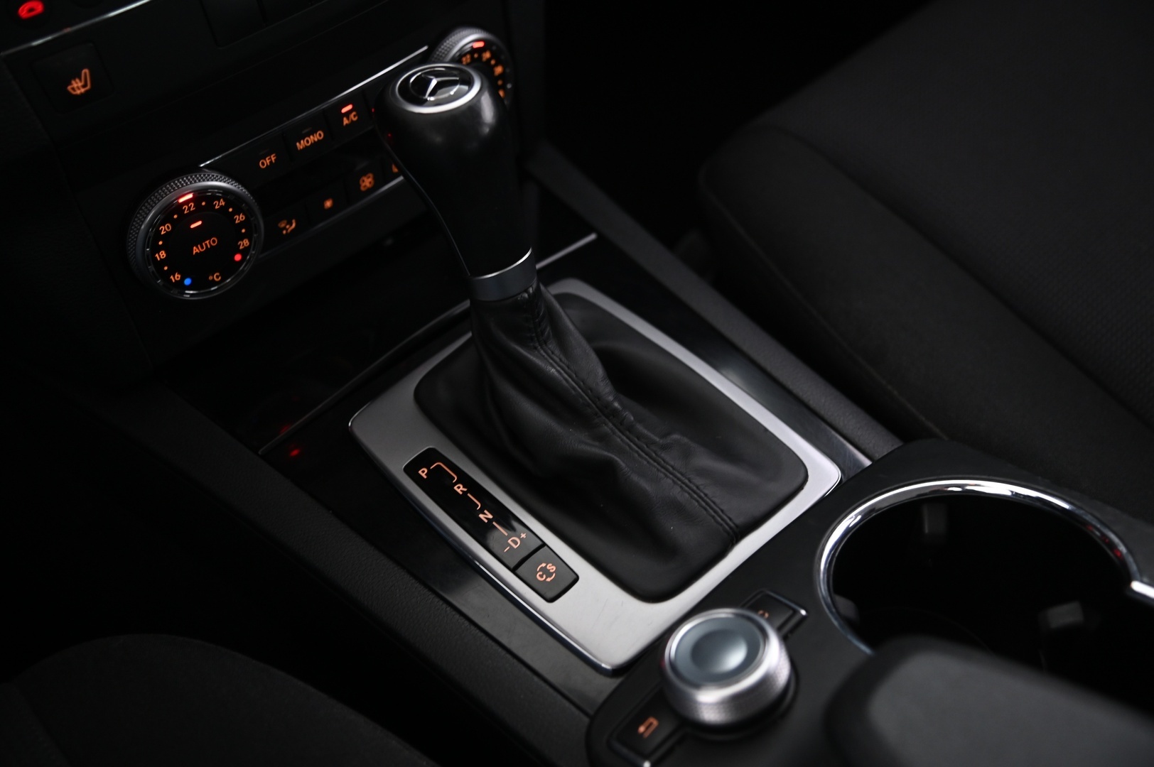MERCEDES-BENZ GLK 2010