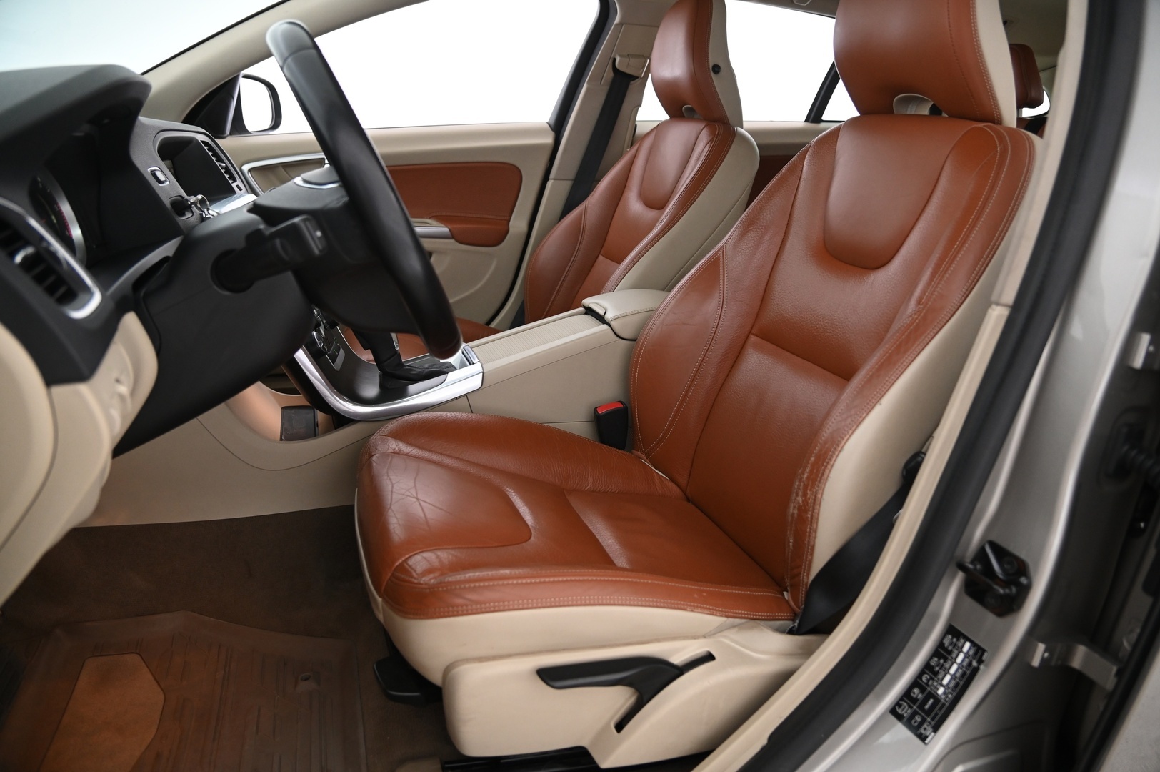 VOLVO V60 2013