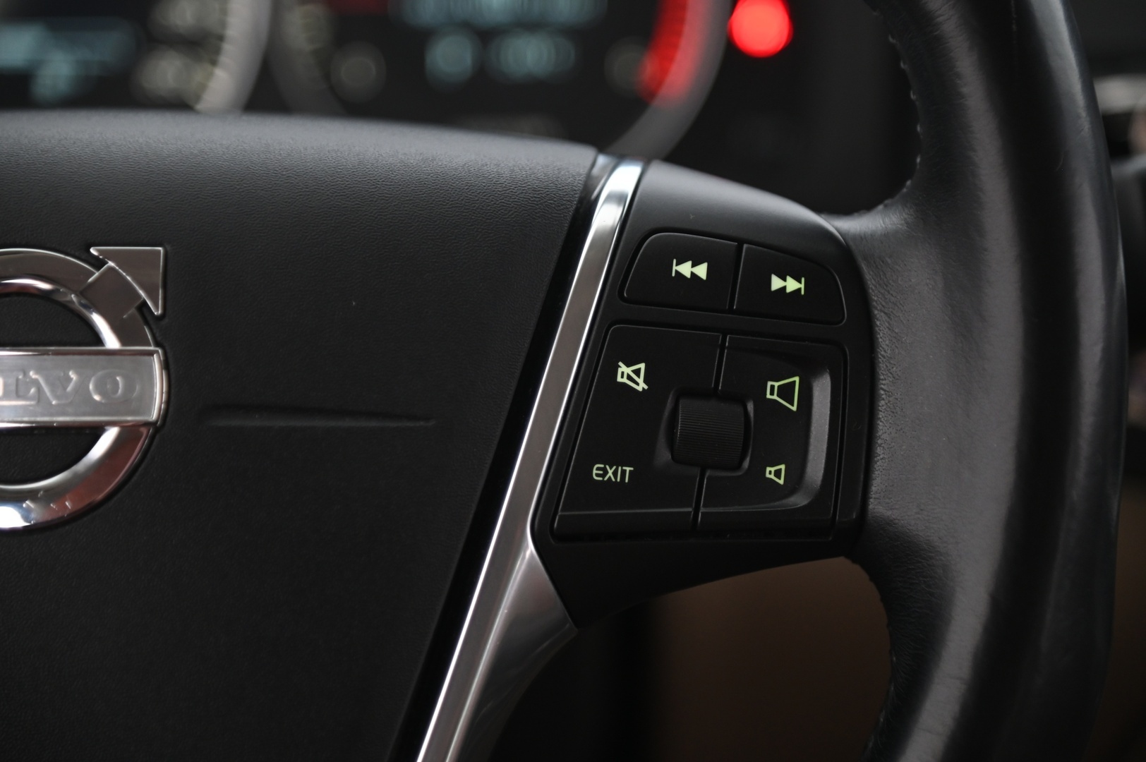 VOLVO V60 2013