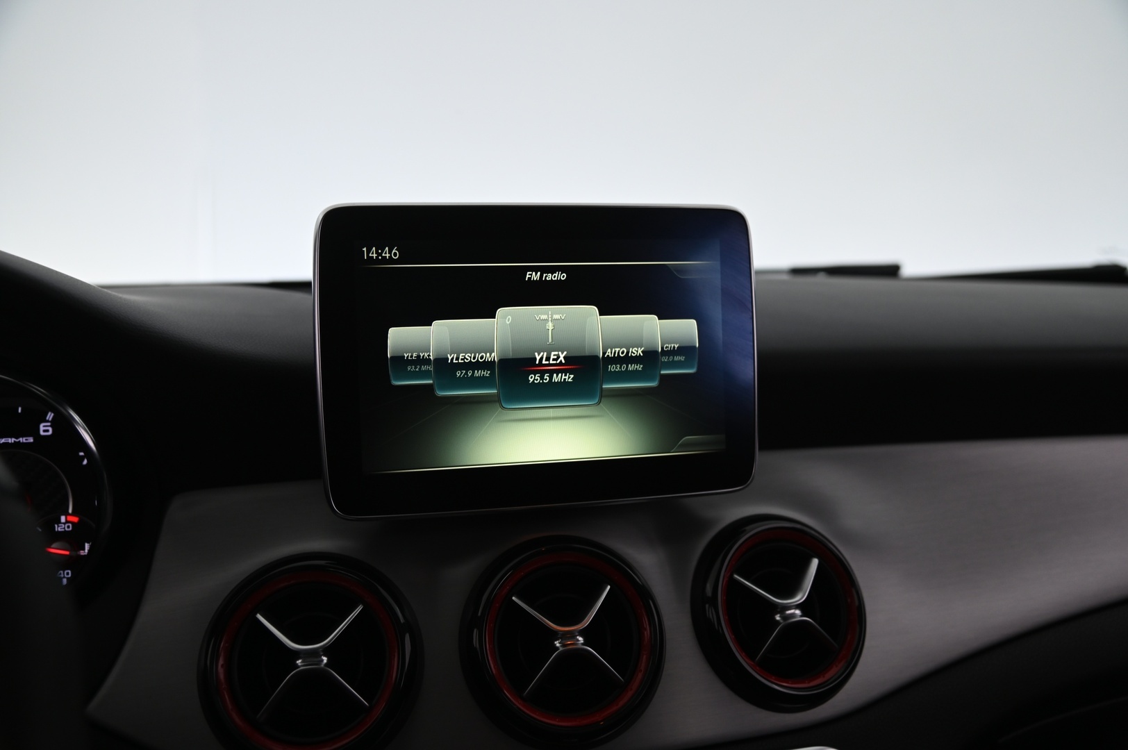 MERCEDES-BENZ CLA 2015