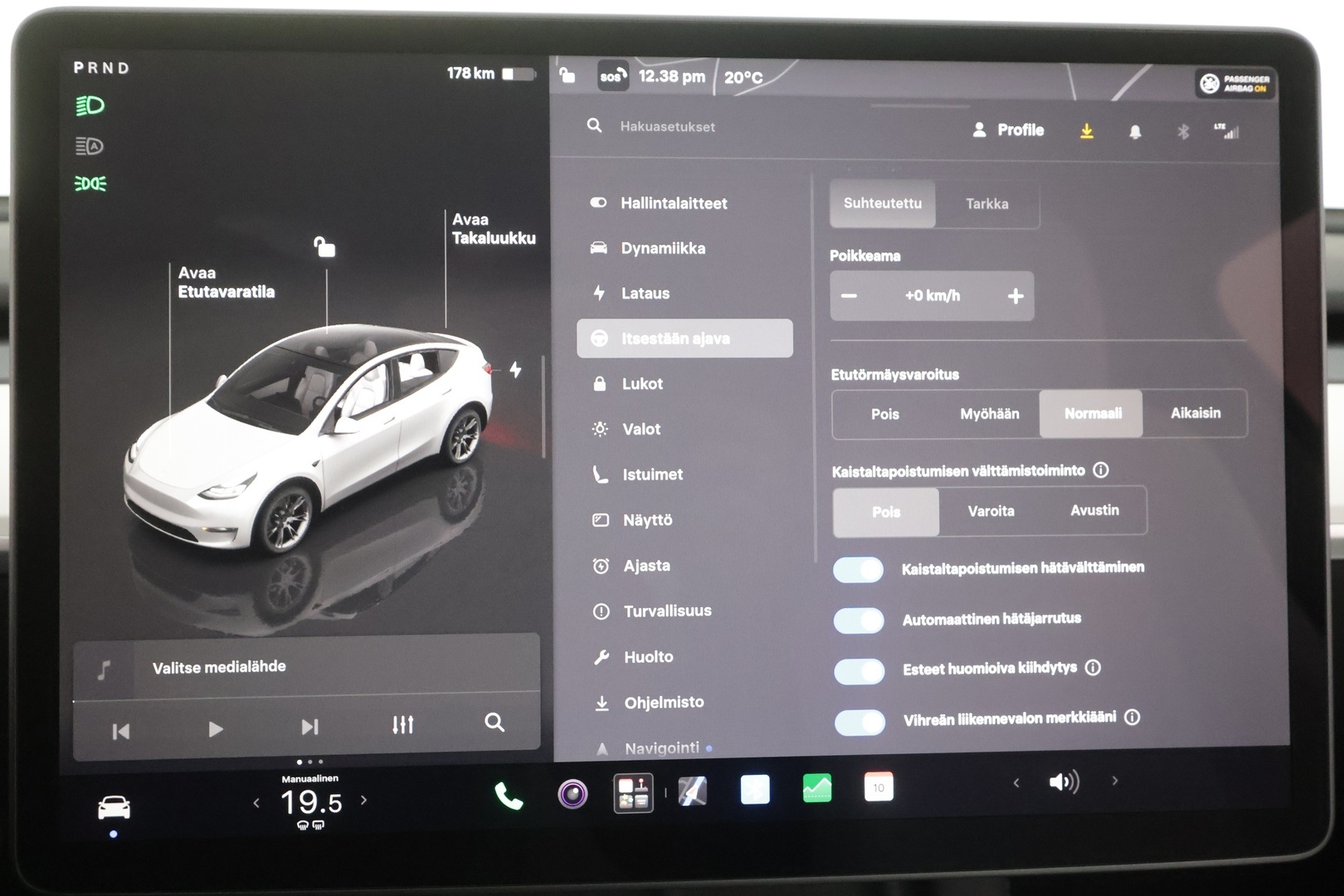 TESLA Model Y 2023
