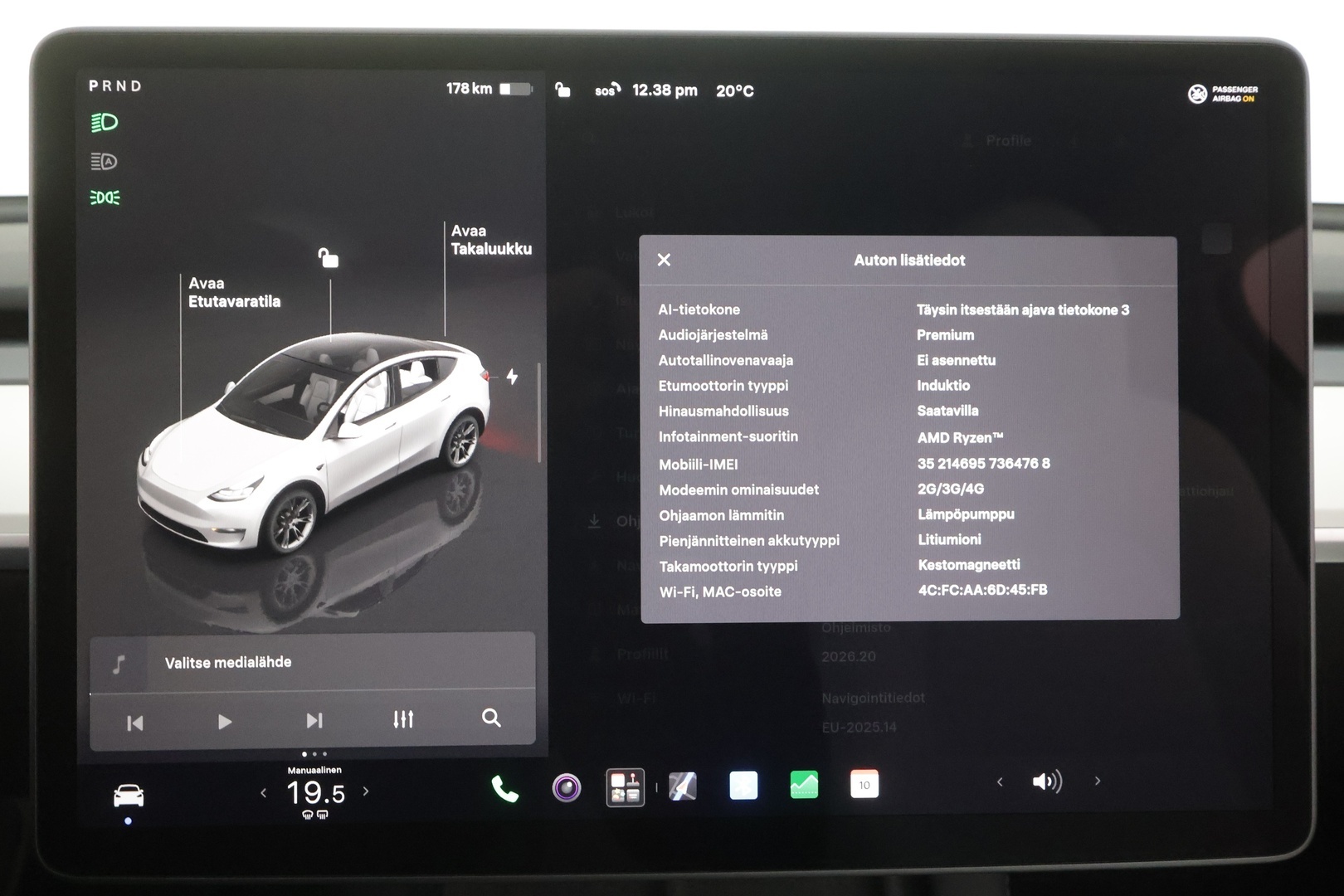 TESLA Model Y 2023