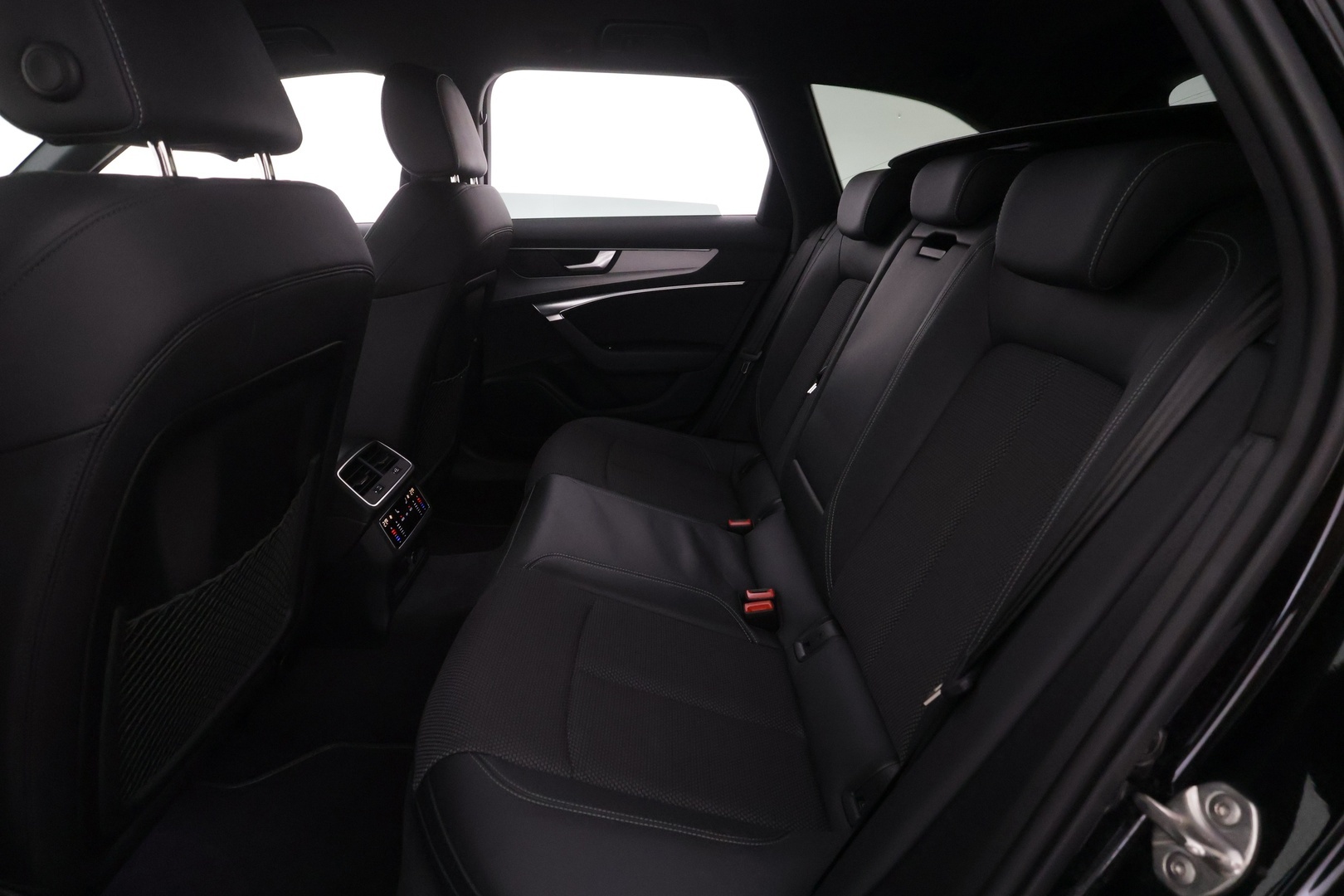 AUDI A6 2023