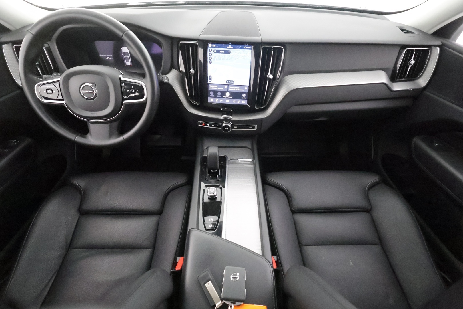 VOLVO XC60 2024