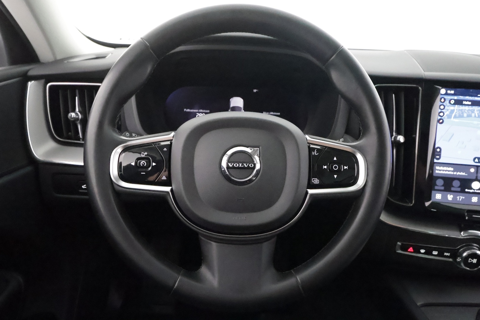 VOLVO XC60 2024