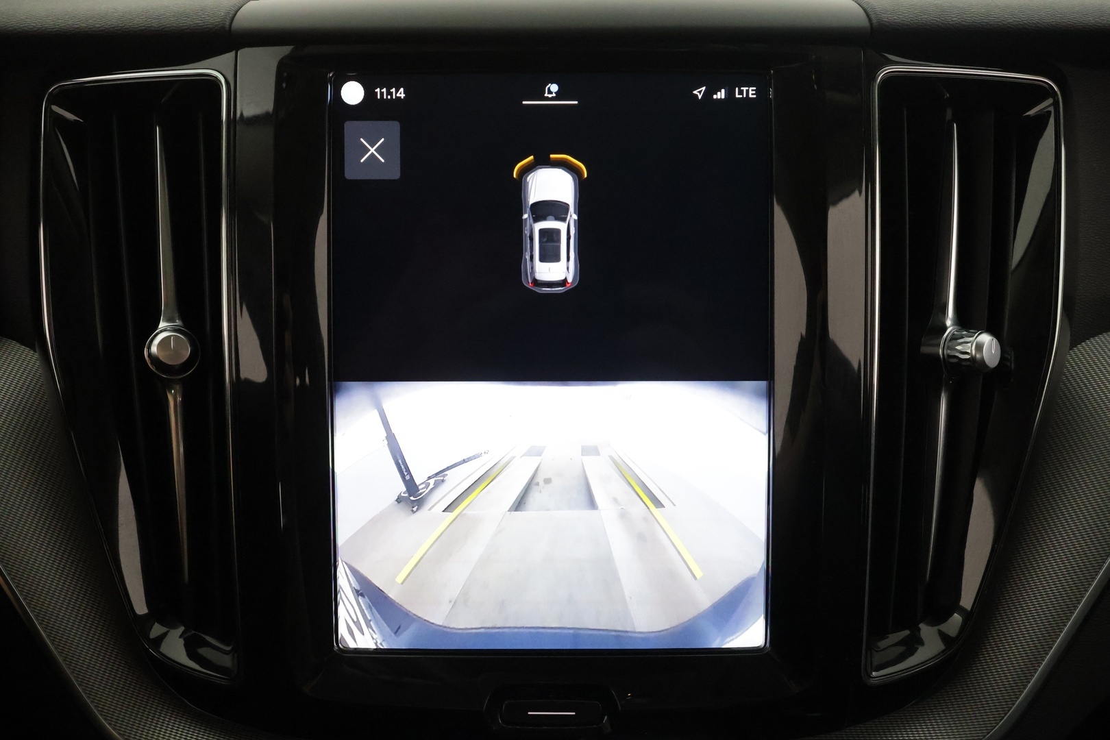 VOLVO XC60 2024