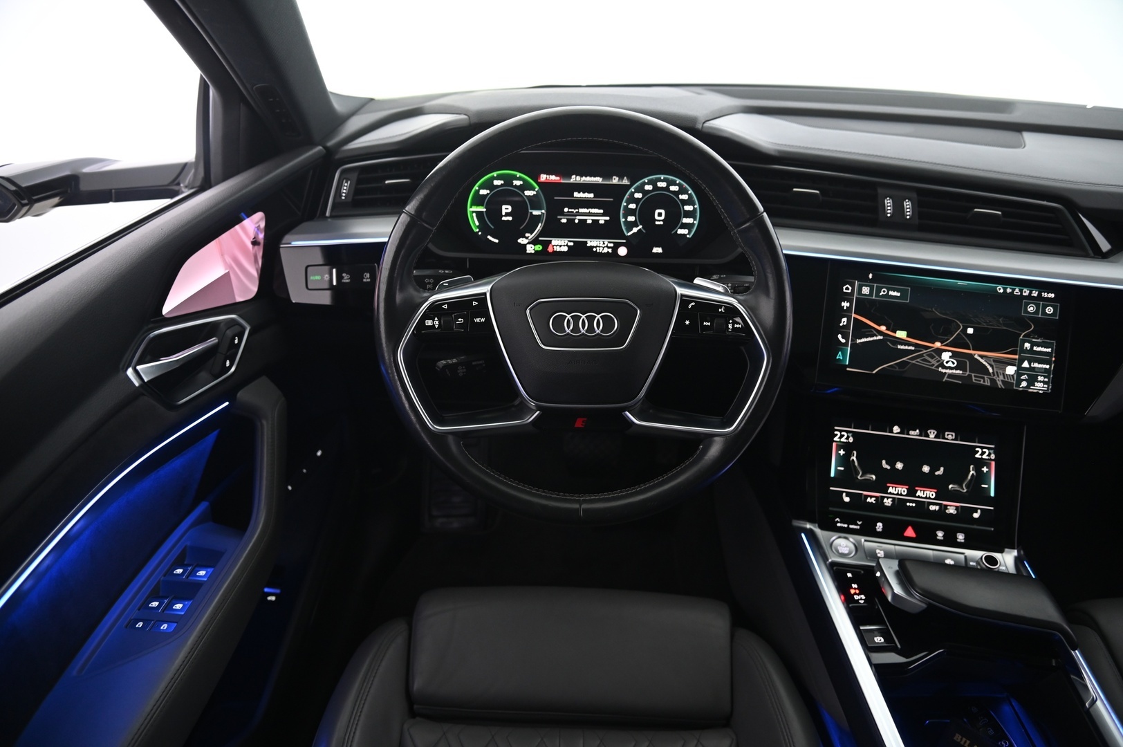AUDI e-tron 2020