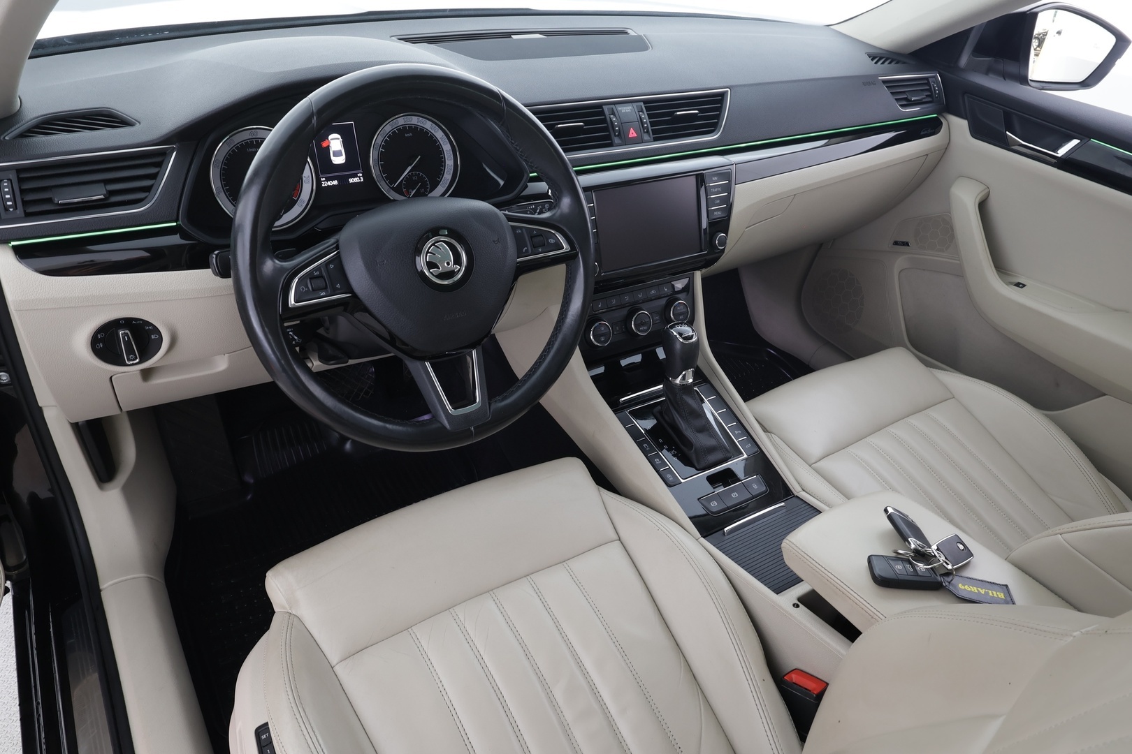 SKODA Superb 2017