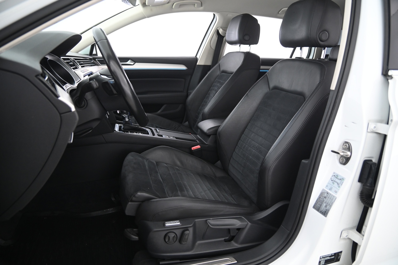 VOLKSWAGEN PASSAT 2017