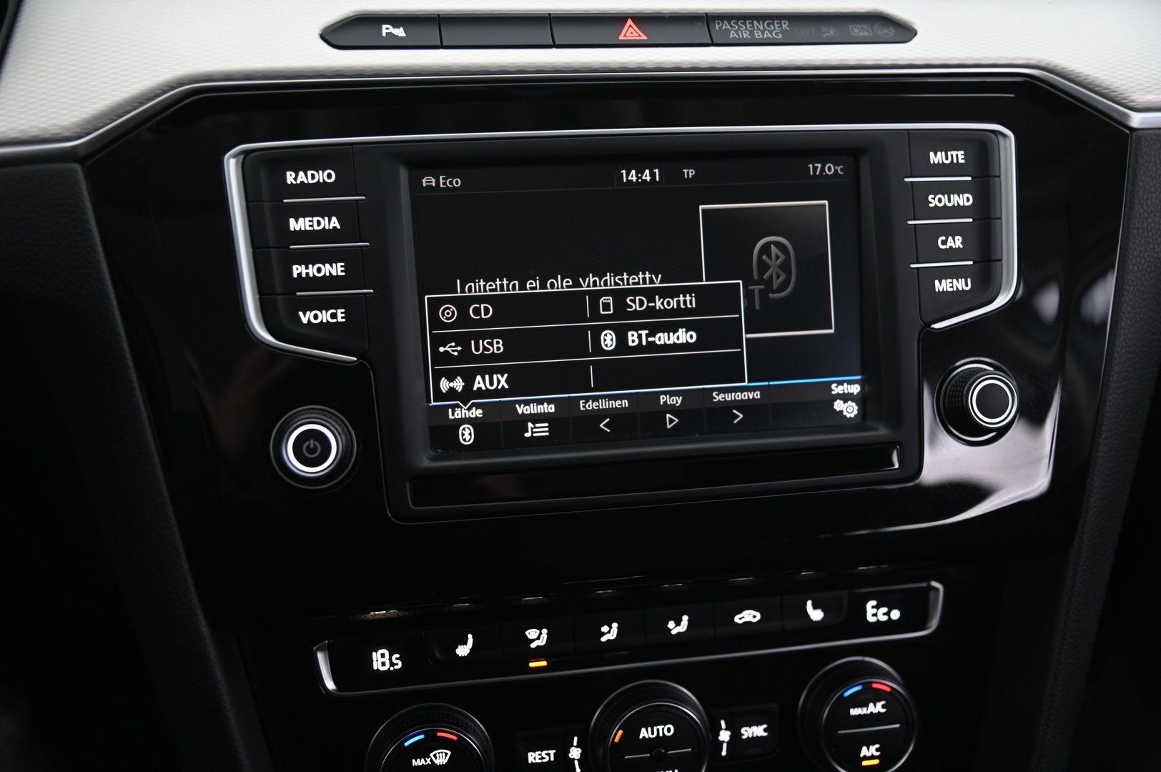 VOLKSWAGEN PASSAT 2017