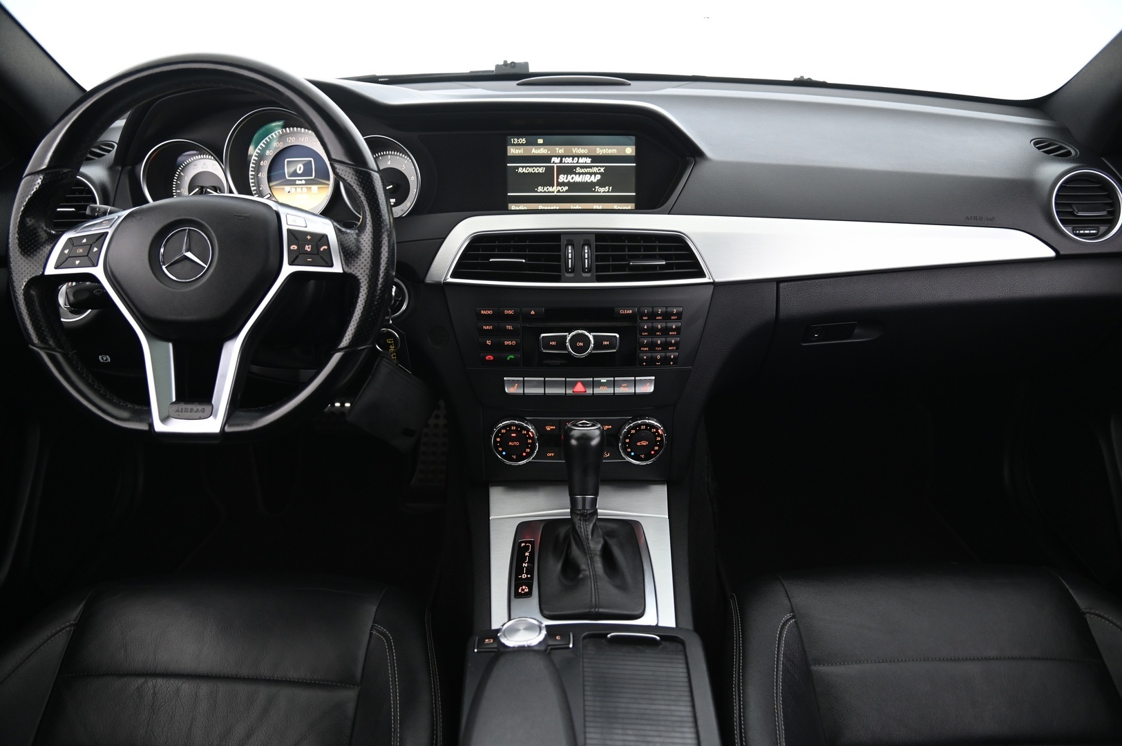 MERCEDES-BENZ C 2011