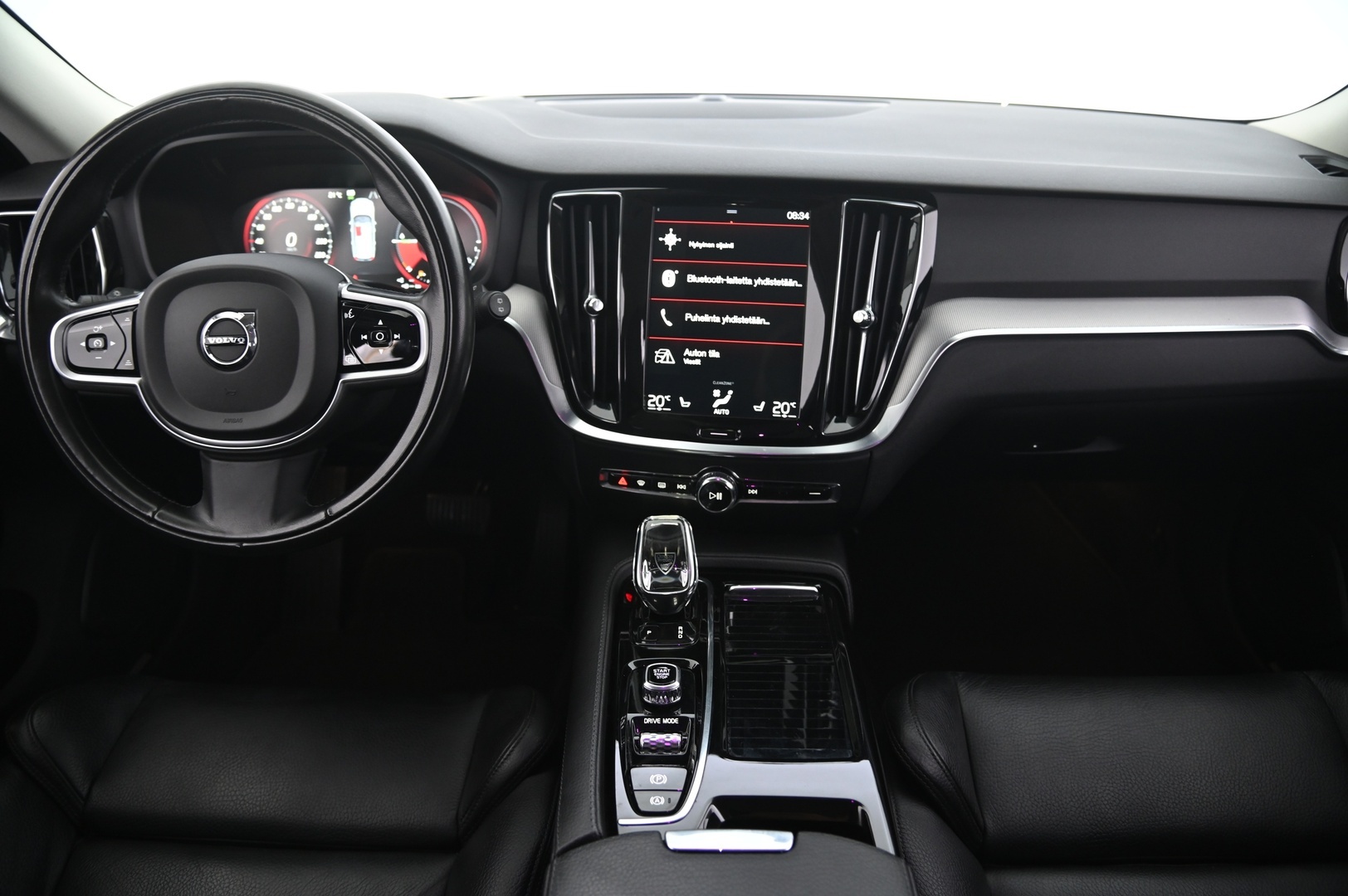 VOLVO V60 2020