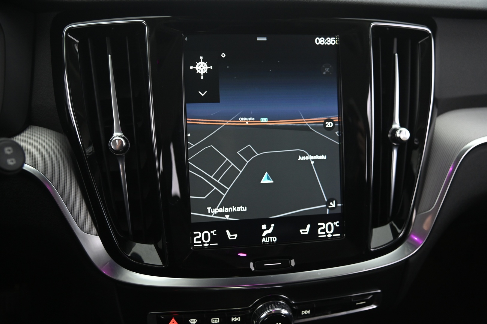 VOLVO V60 2020