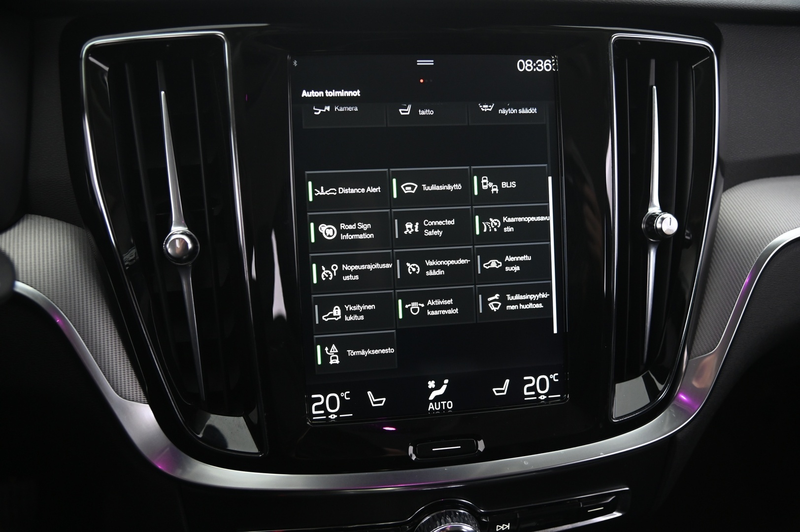 VOLVO V60 2020