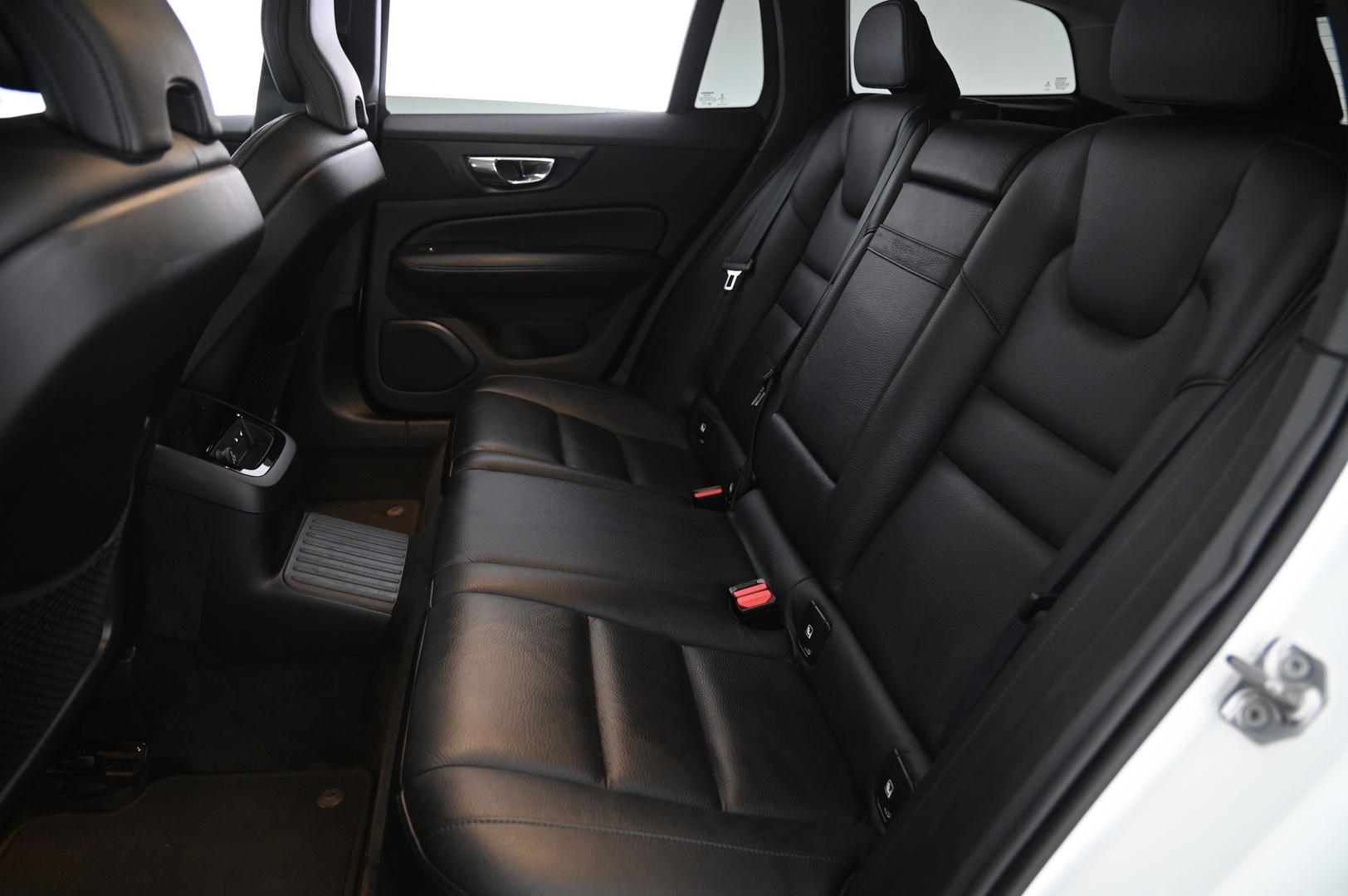 VOLVO V60 2020