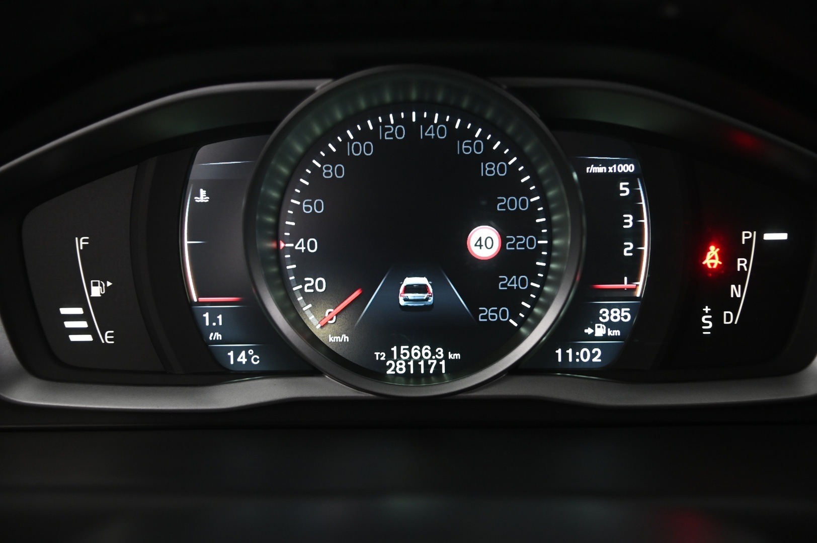 VOLVO XC70 2016