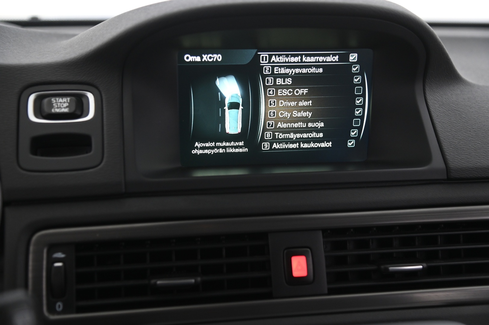 VOLVO XC70 2016