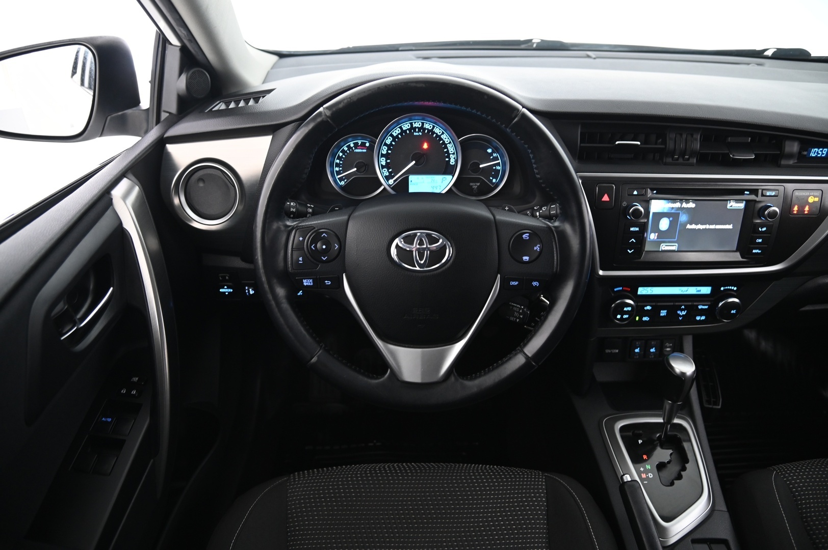 TOYOTA Auris 2014