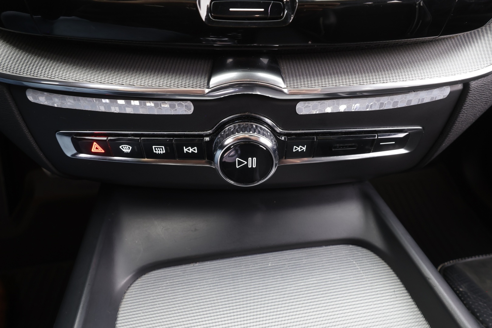 VOLVO XC60 2018