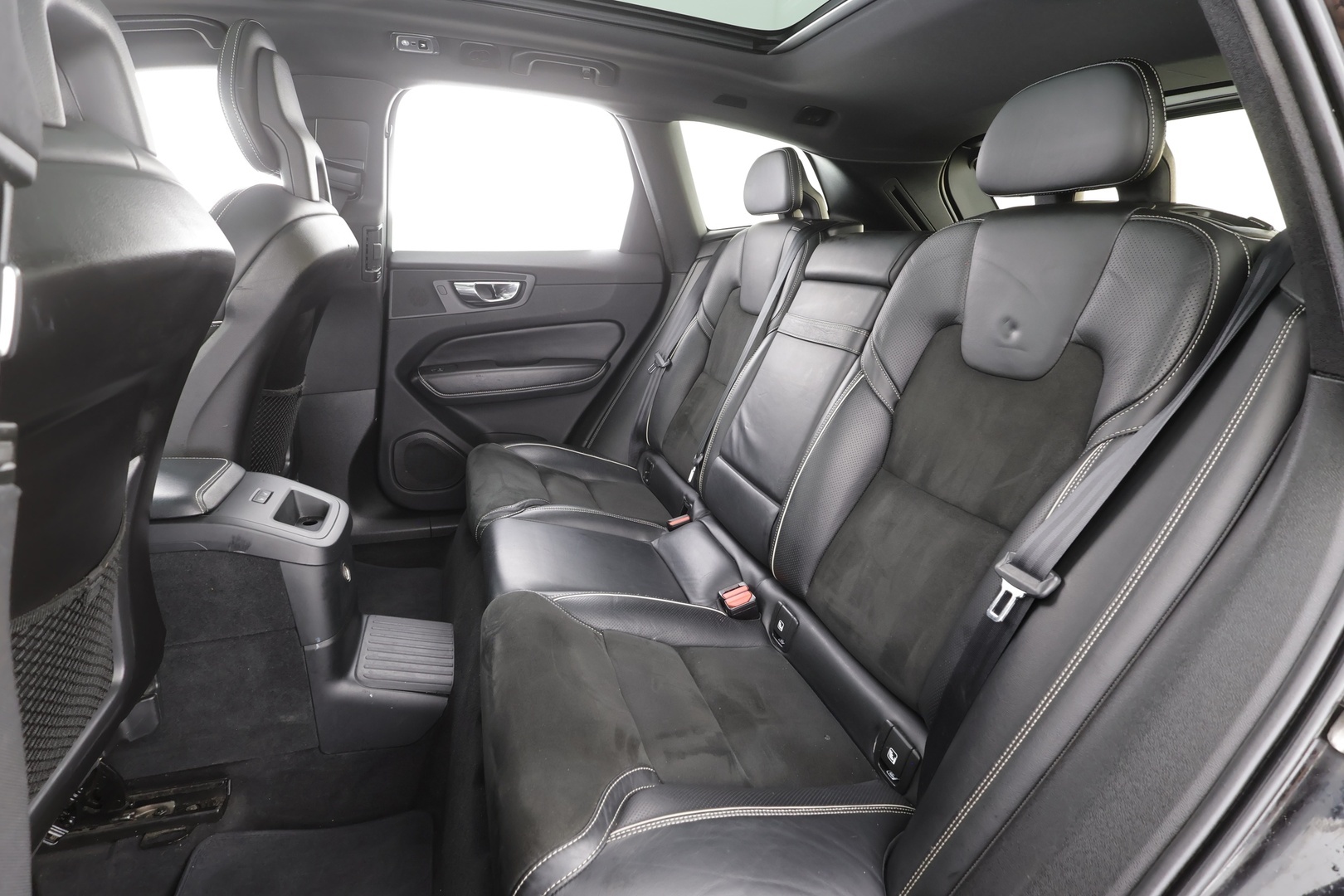 VOLVO XC60 2018