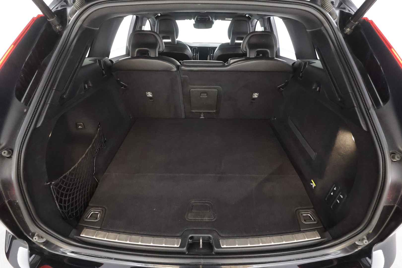 VOLVO XC60 2018