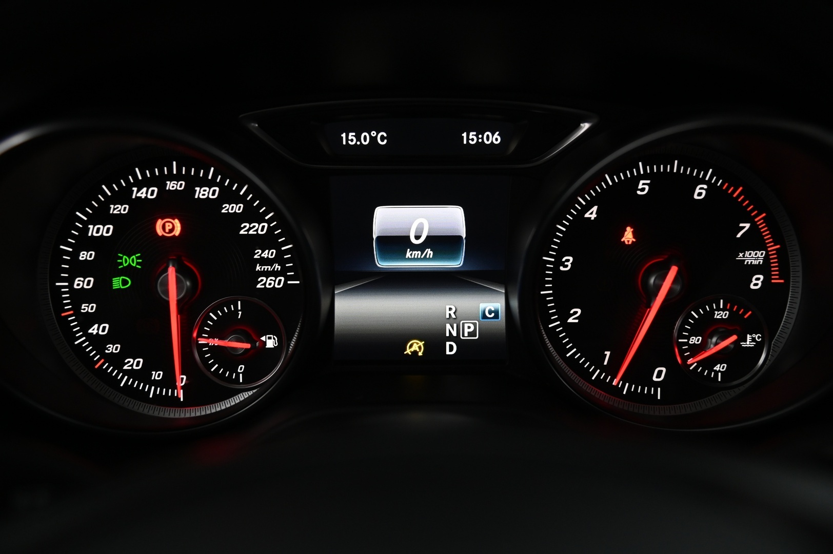 MERCEDES-BENZ GLA 2018