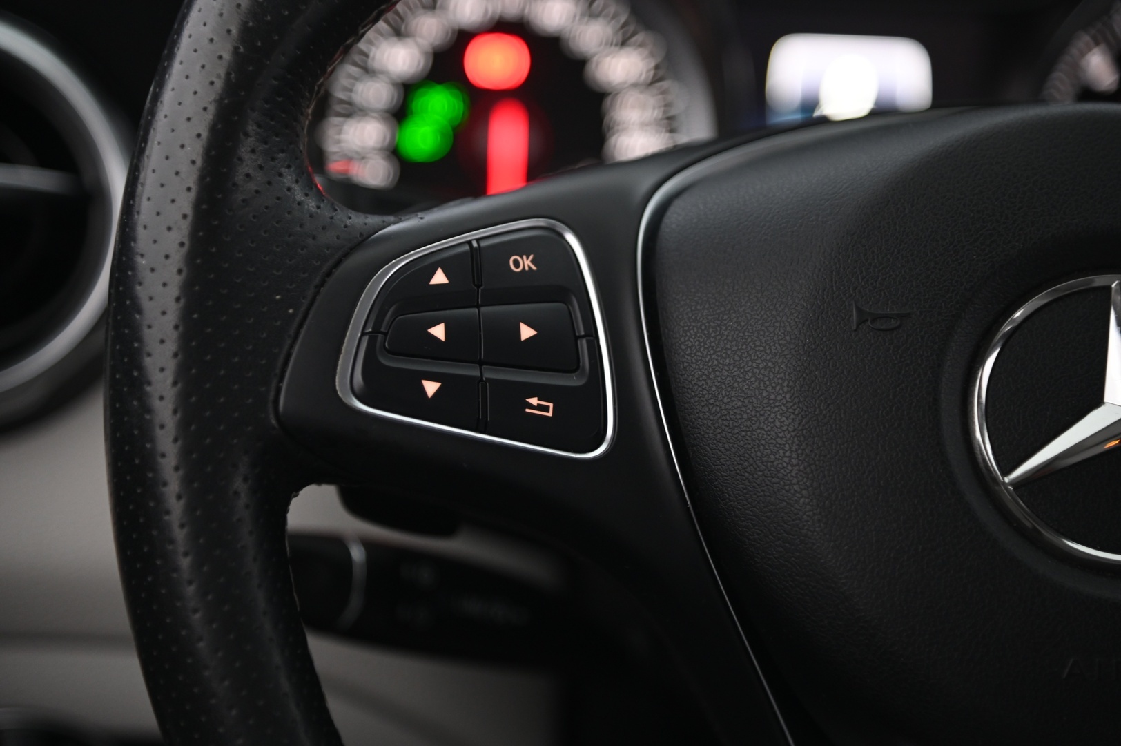 MERCEDES-BENZ GLA 2018