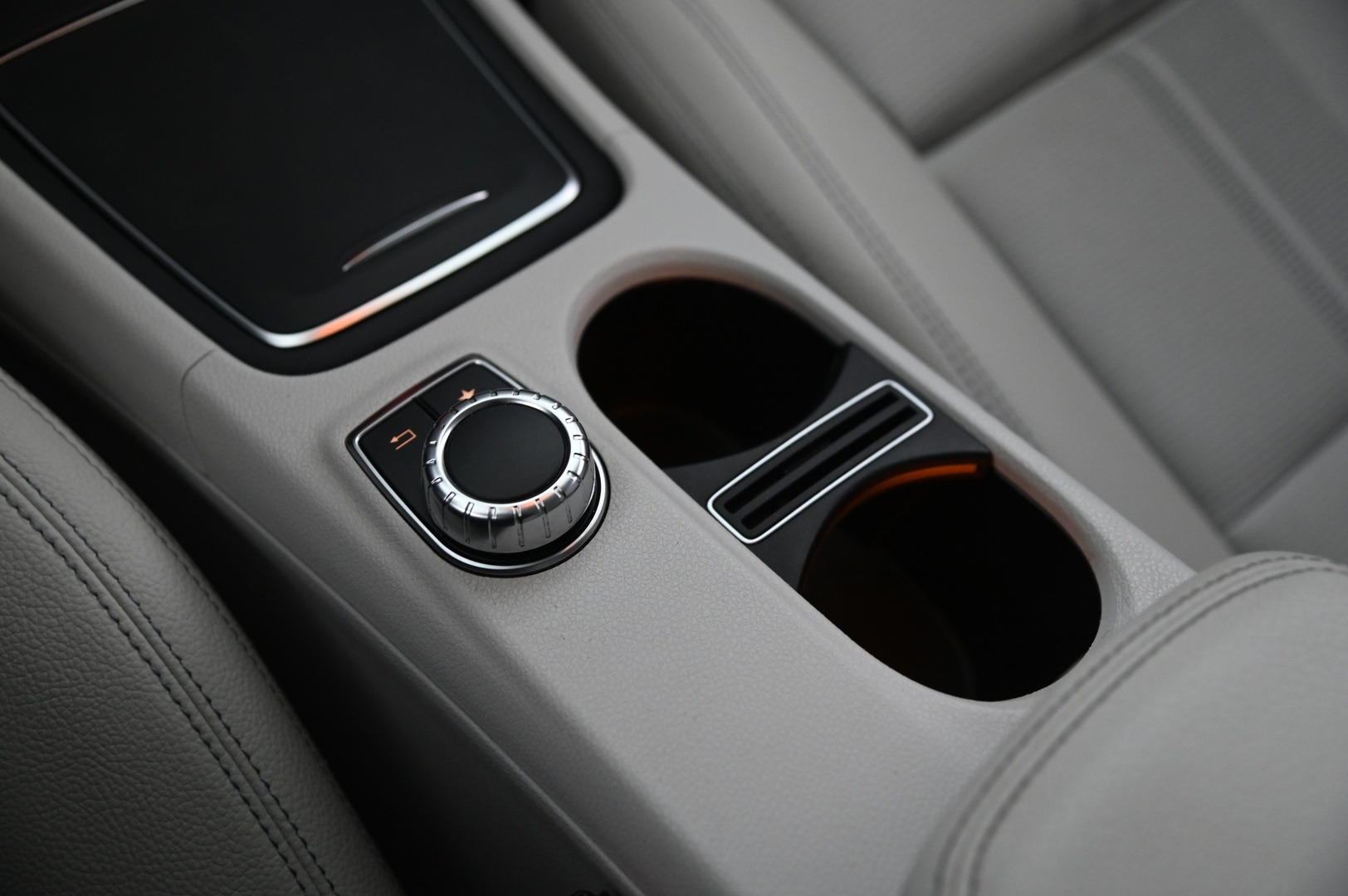 MERCEDES-BENZ GLA 2018