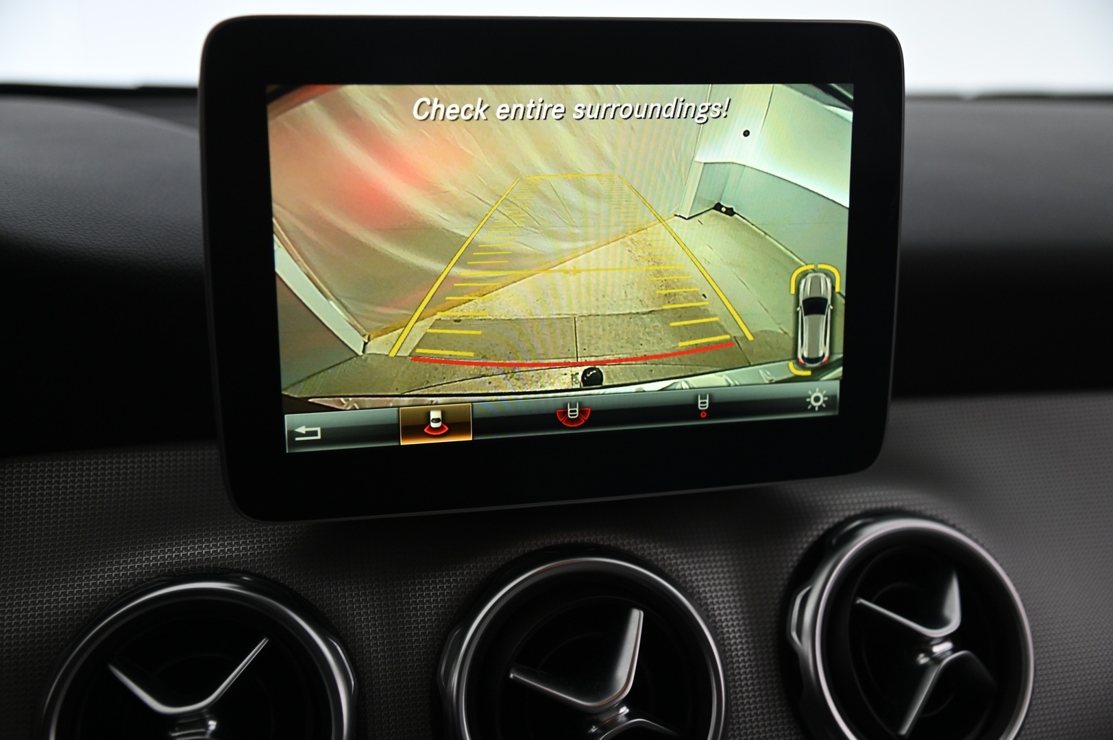 MERCEDES-BENZ GLA 2018