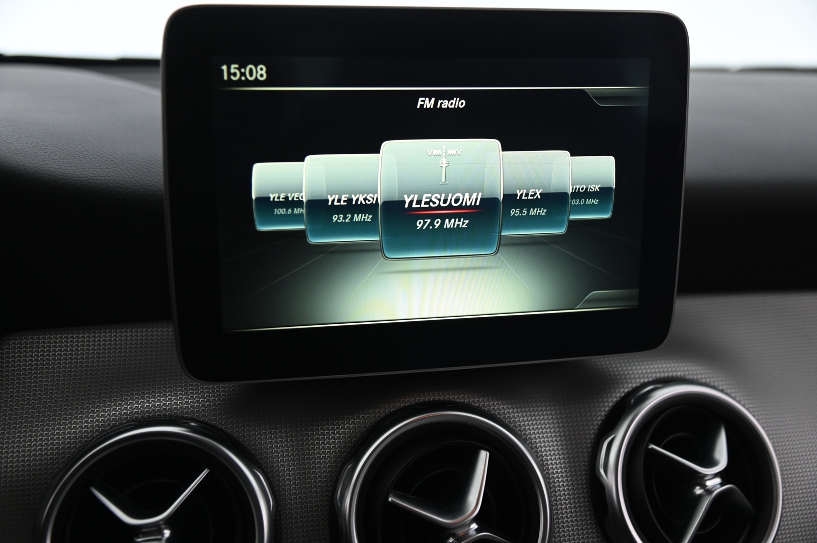 MERCEDES-BENZ GLA 2018