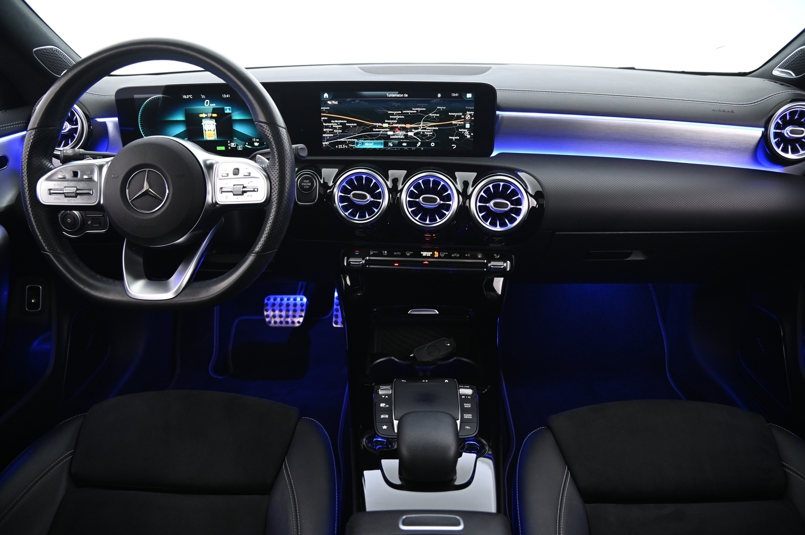 MERCEDES-BENZ CLA 2021