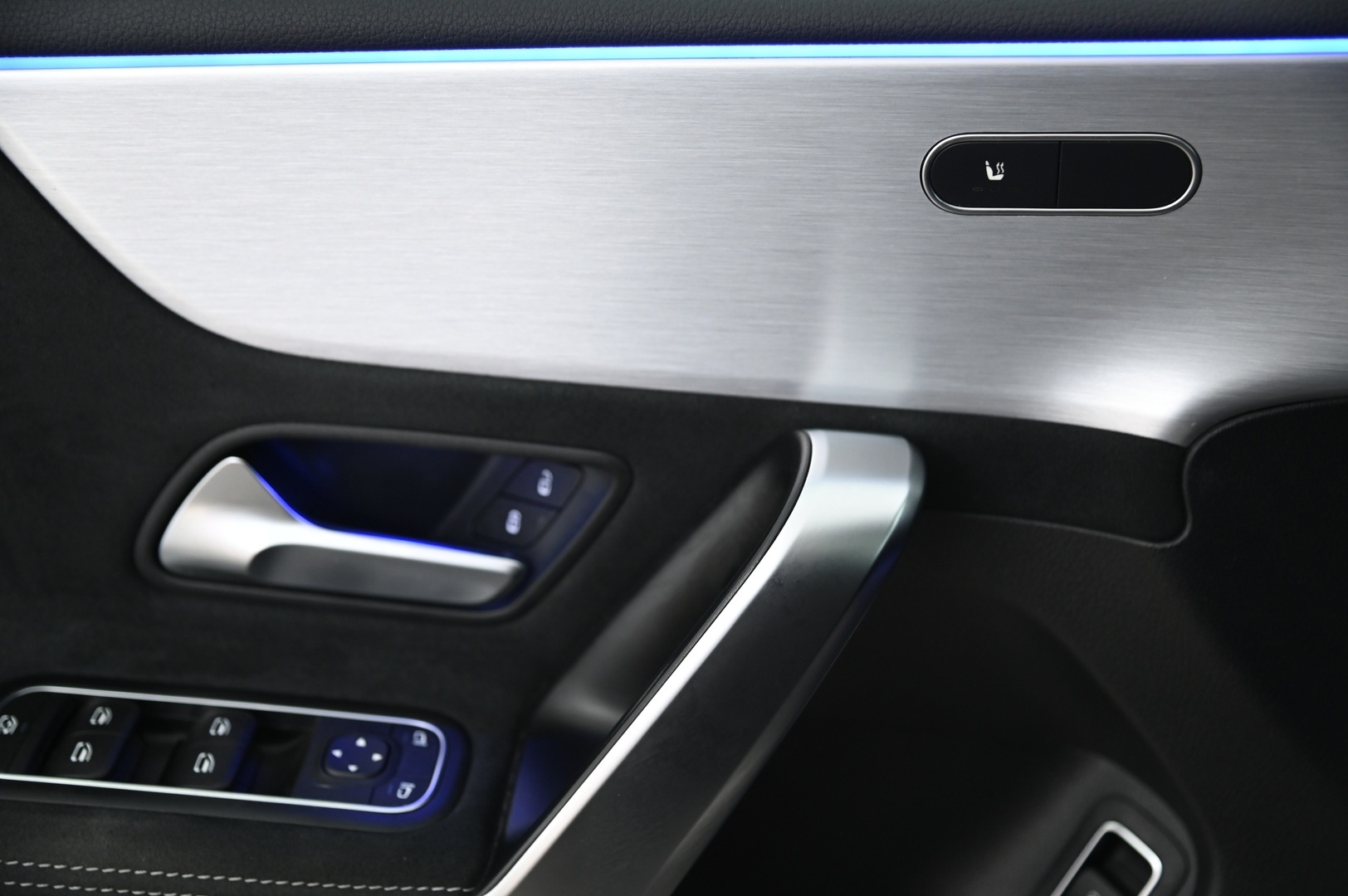 MERCEDES-BENZ CLA 2021