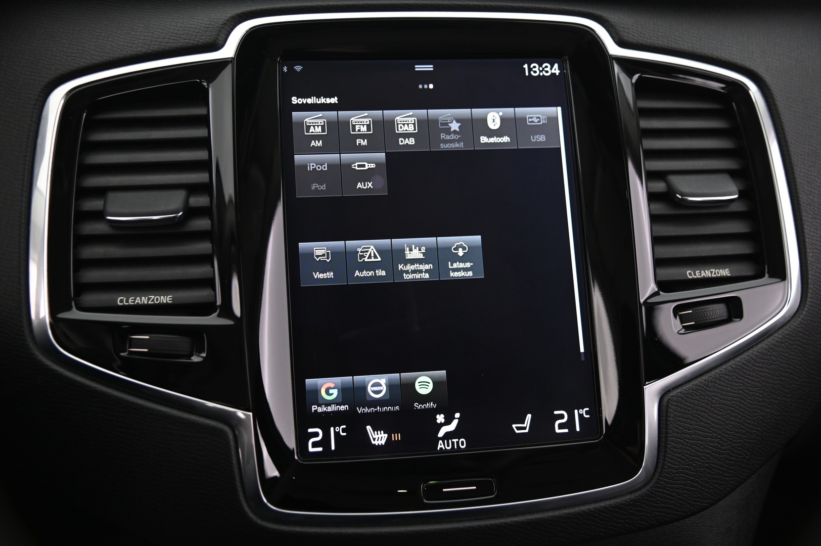 VOLVO XC90 2016