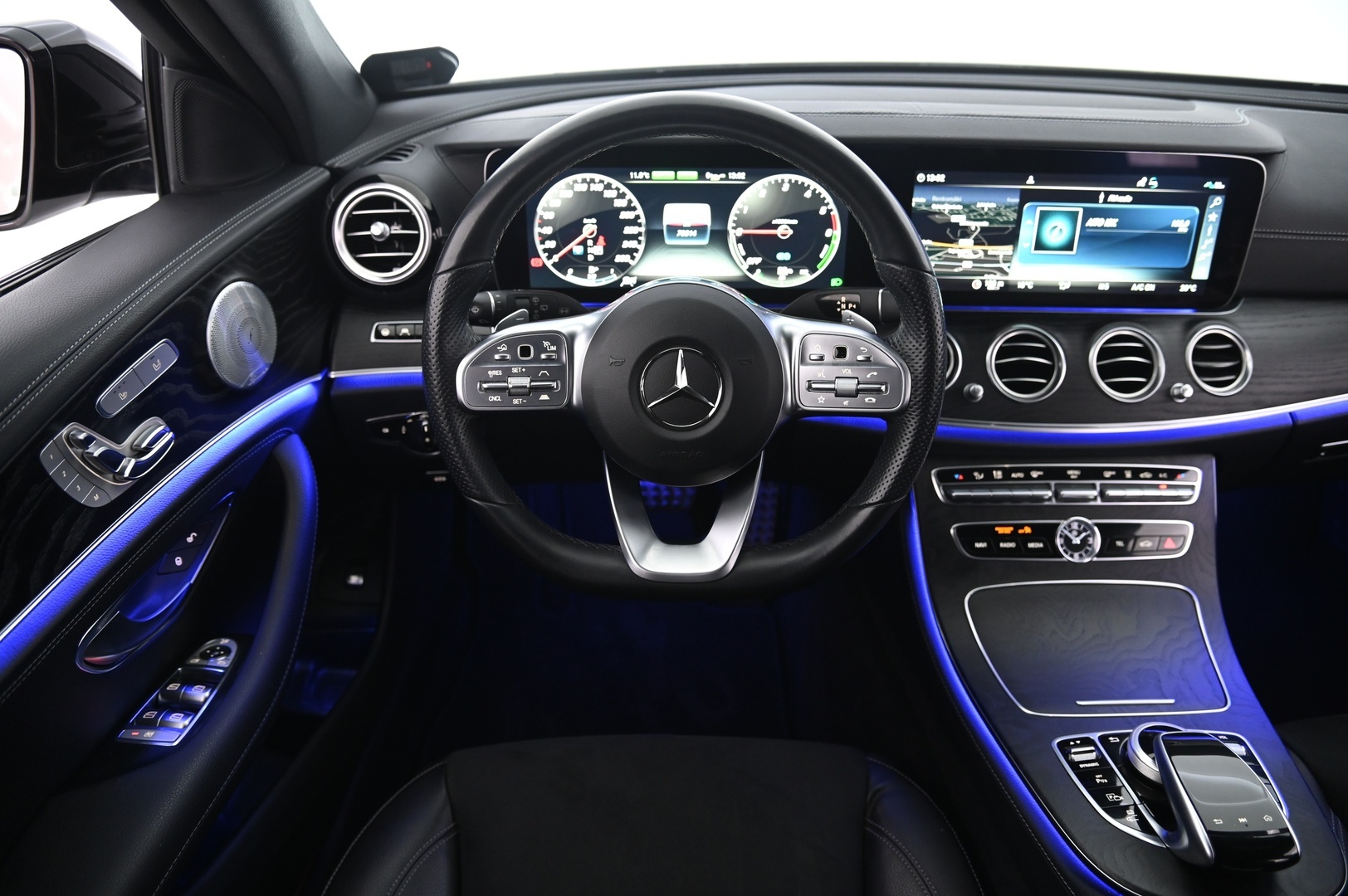 MERCEDES-BENZ E 2019