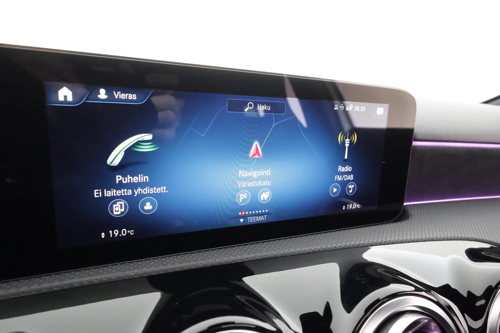 MERCEDES-BENZ A 2022