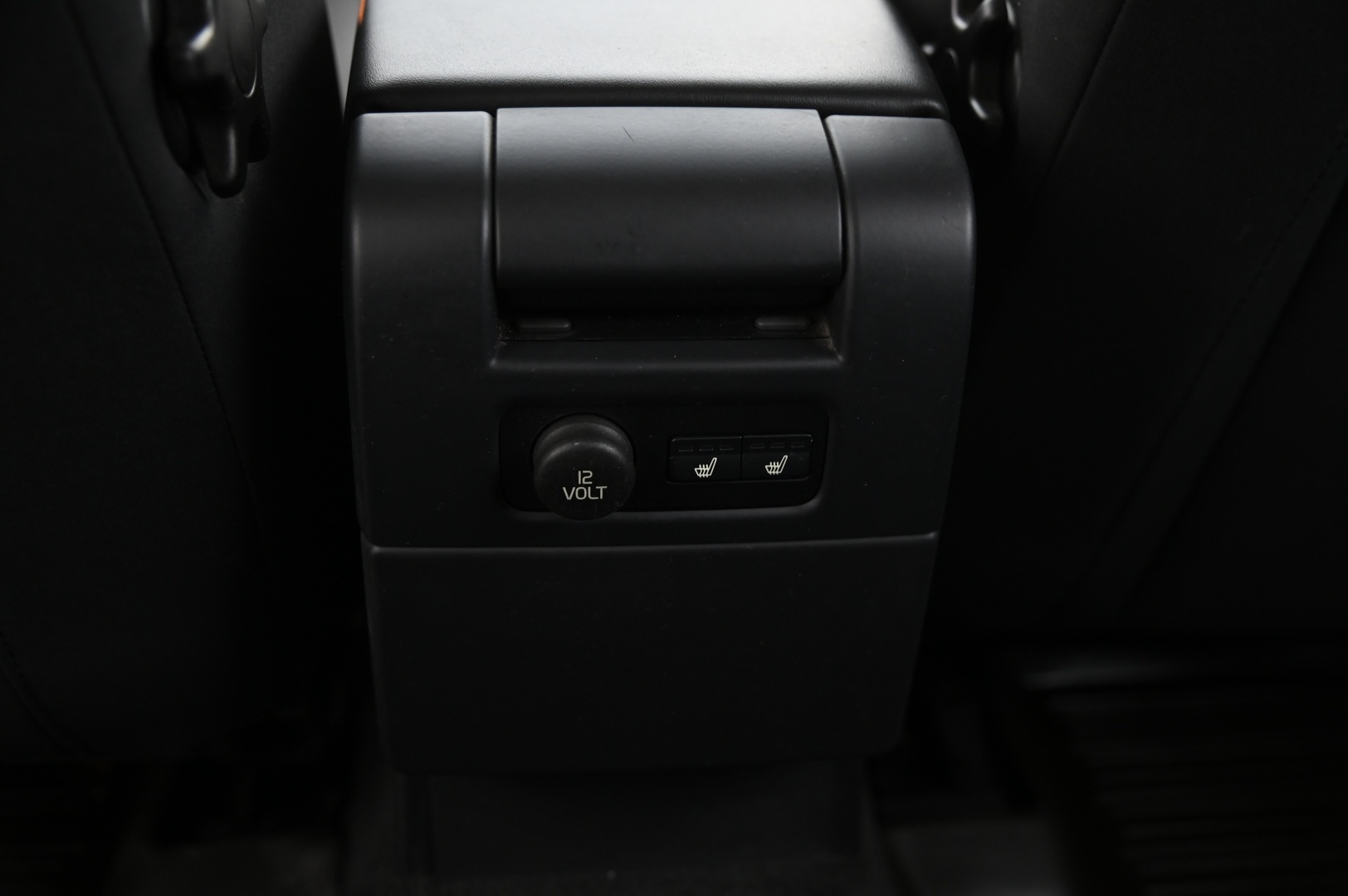VOLVO V70 2008