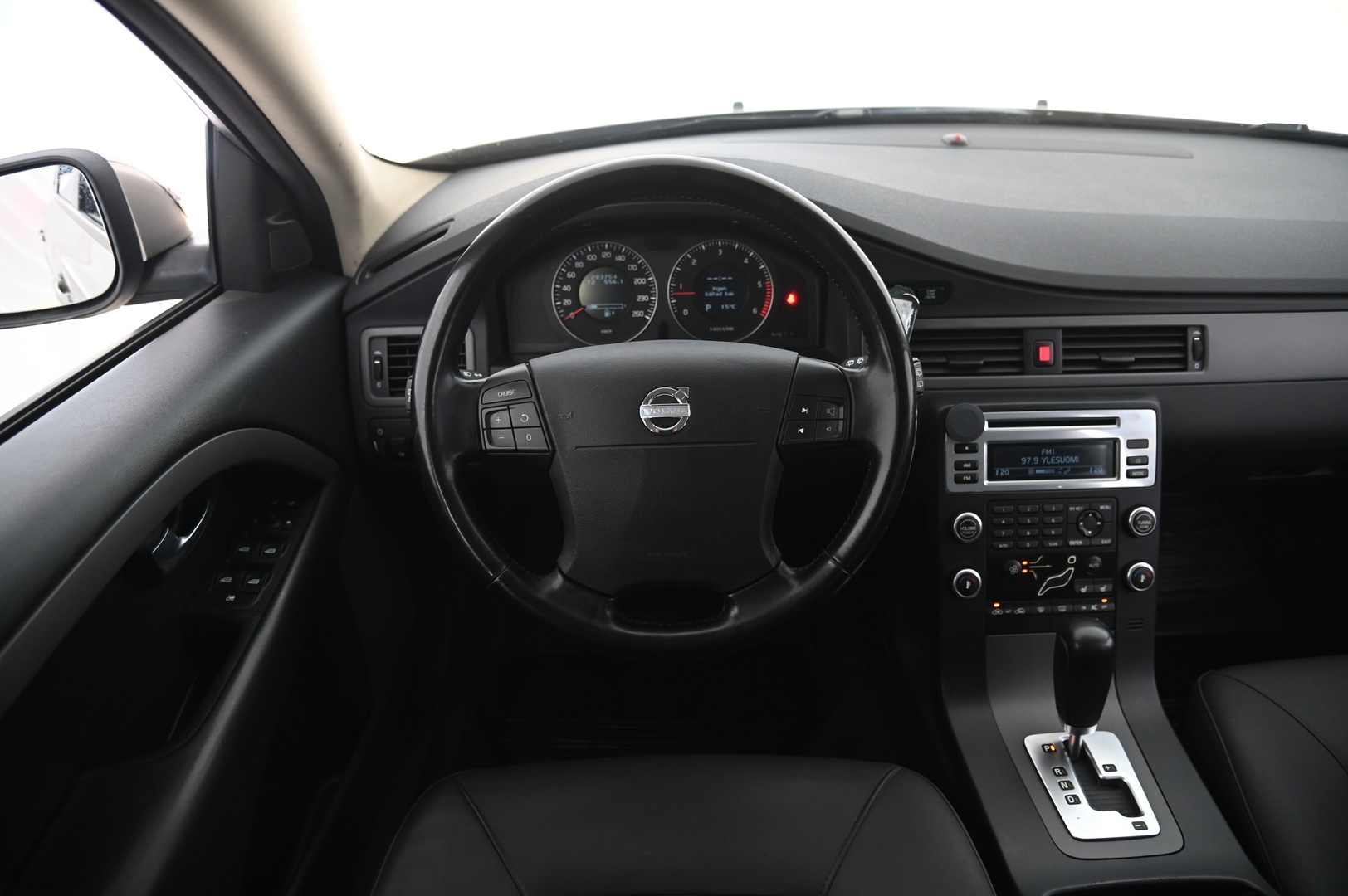 VOLVO V70 2008