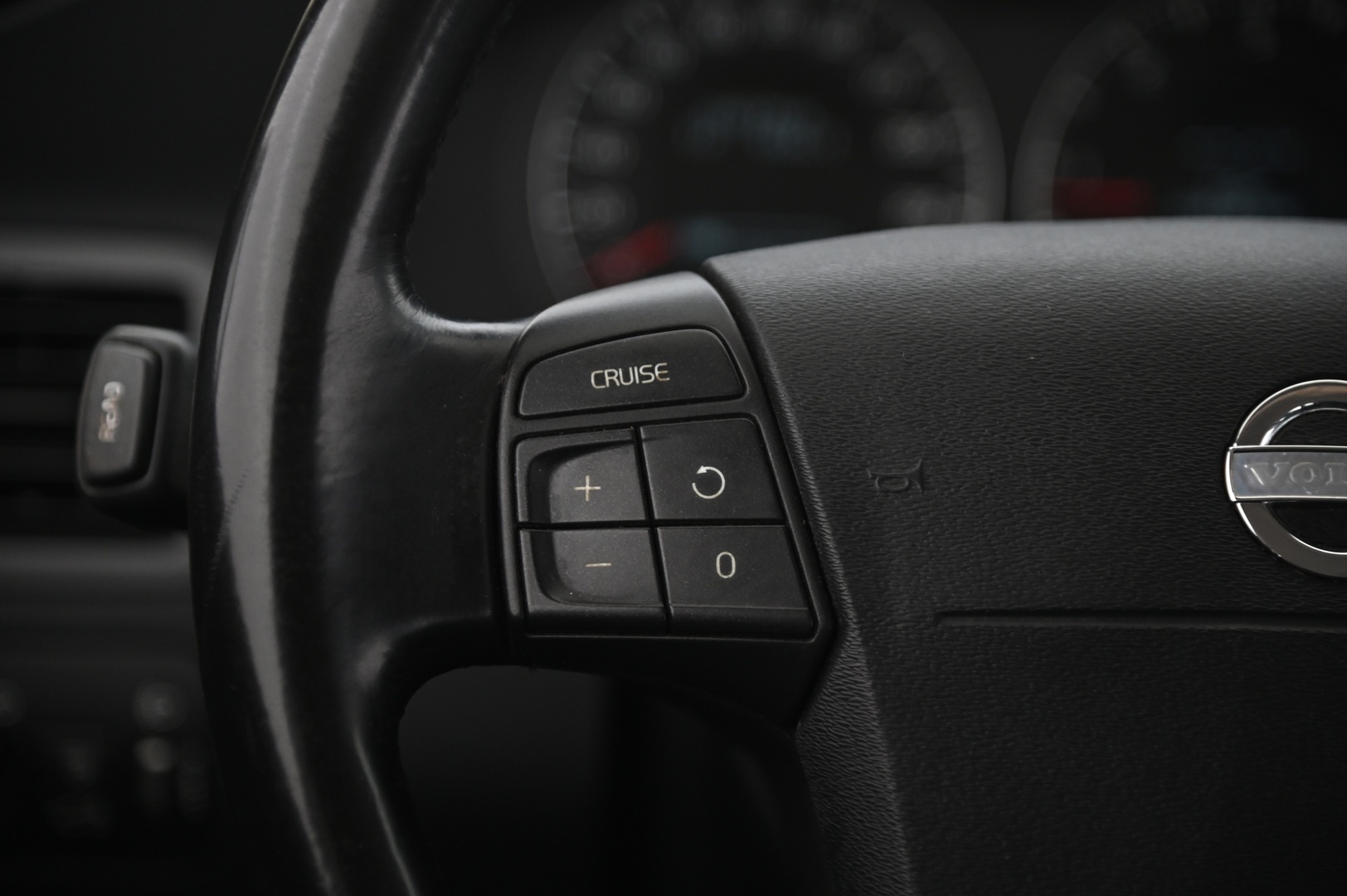 VOLVO V70 2008