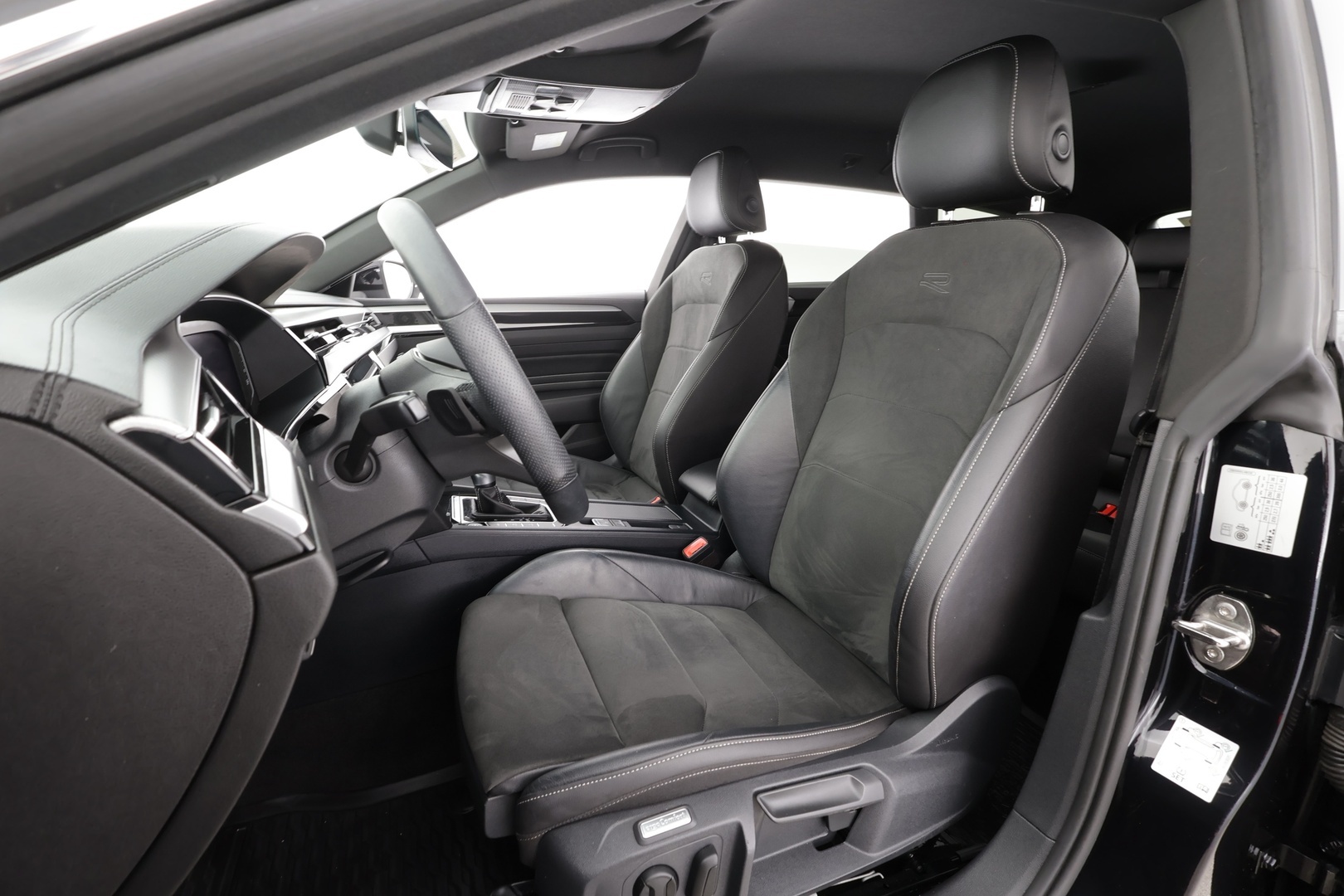 VOLKSWAGEN ARTEON 2022