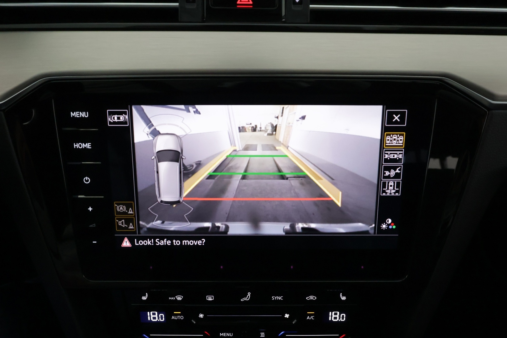 VOLKSWAGEN PASSAT 2023