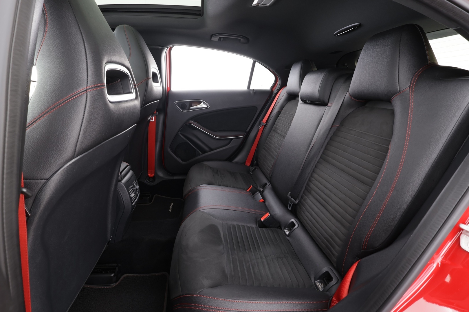 MERCEDES-BENZ A 45 AMG 2018