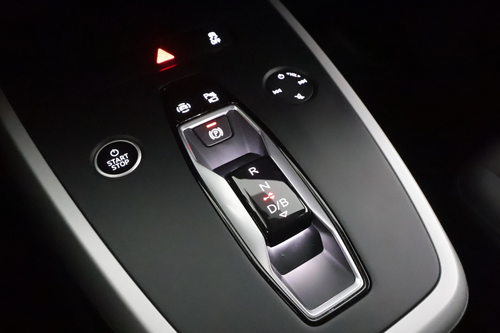 AUDI Q4 E-TRON 2024