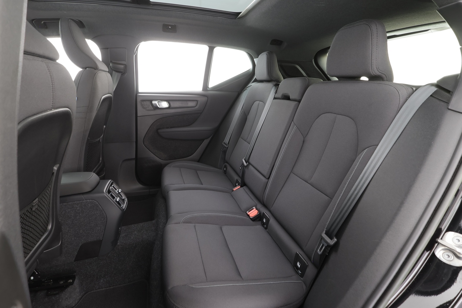 VOLVO XC40 2023