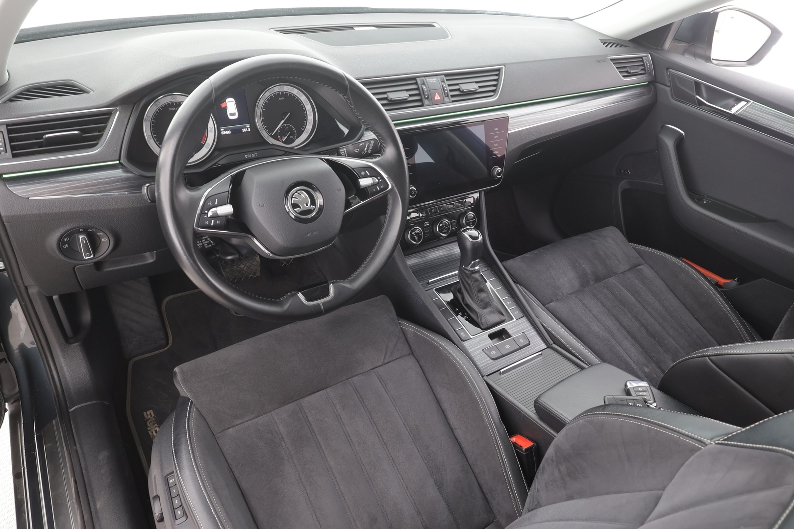 SKODA Superb 2021